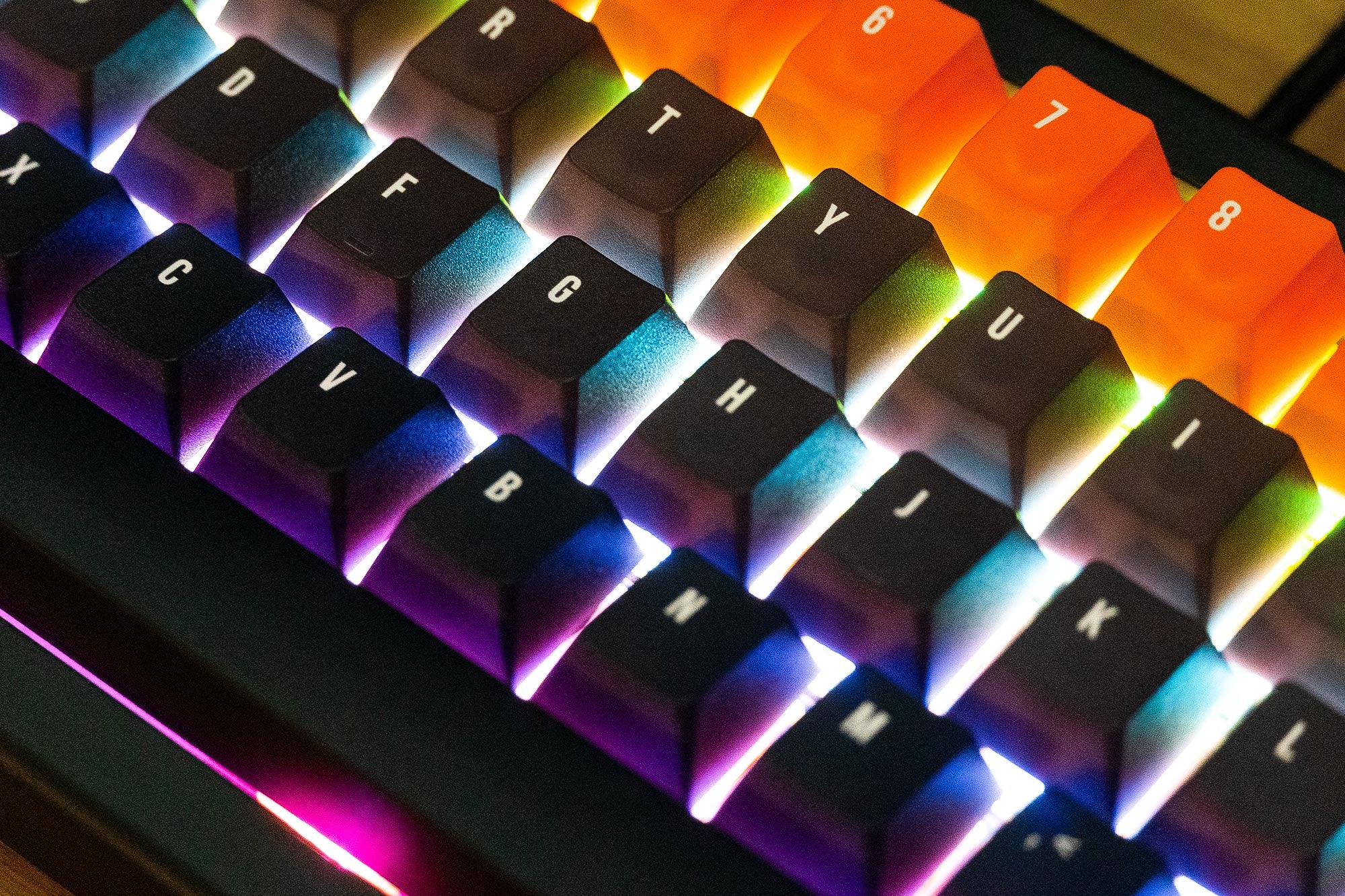 QwertyKey61 PRO Neagra Hotswap RGB VIA Gasket Mounted Teclado Mecánico Gaming