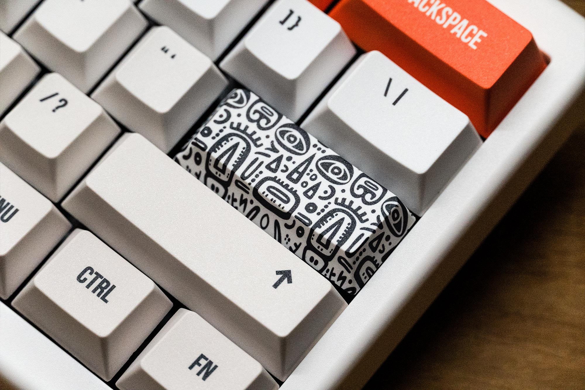 QwertyKey61 PRO Alba Hotswap RGB VIA Gasket Mounted Gaming Tastatur