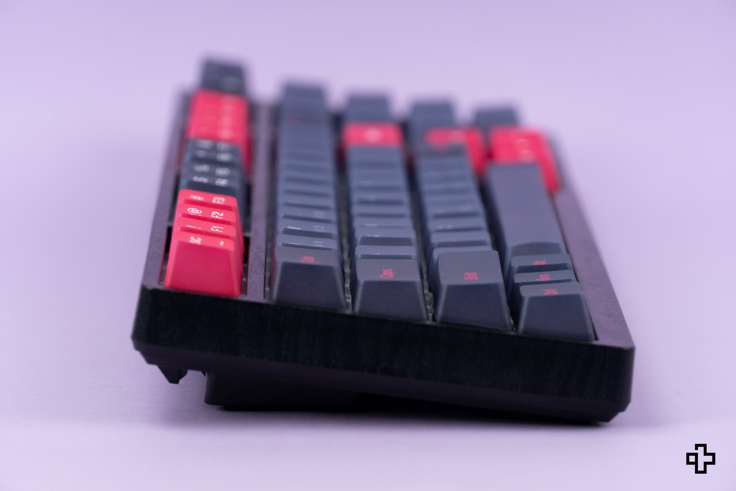 Kit QwertyKey KF1800 Black Bluetooth Wireless Hotswap RGB + Key Set