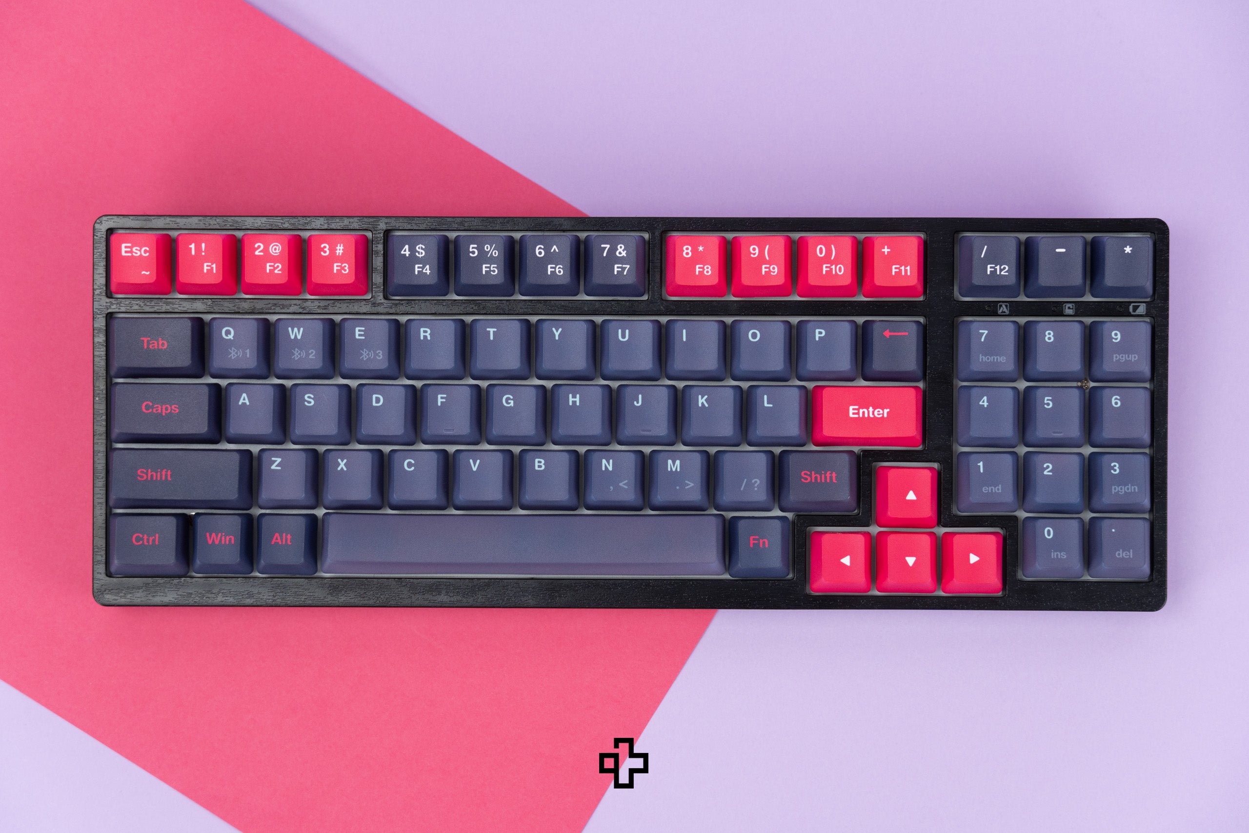Kit QwertyKey KF1800 Black Bluetooth Wireless Hotswap RGB + Key Set