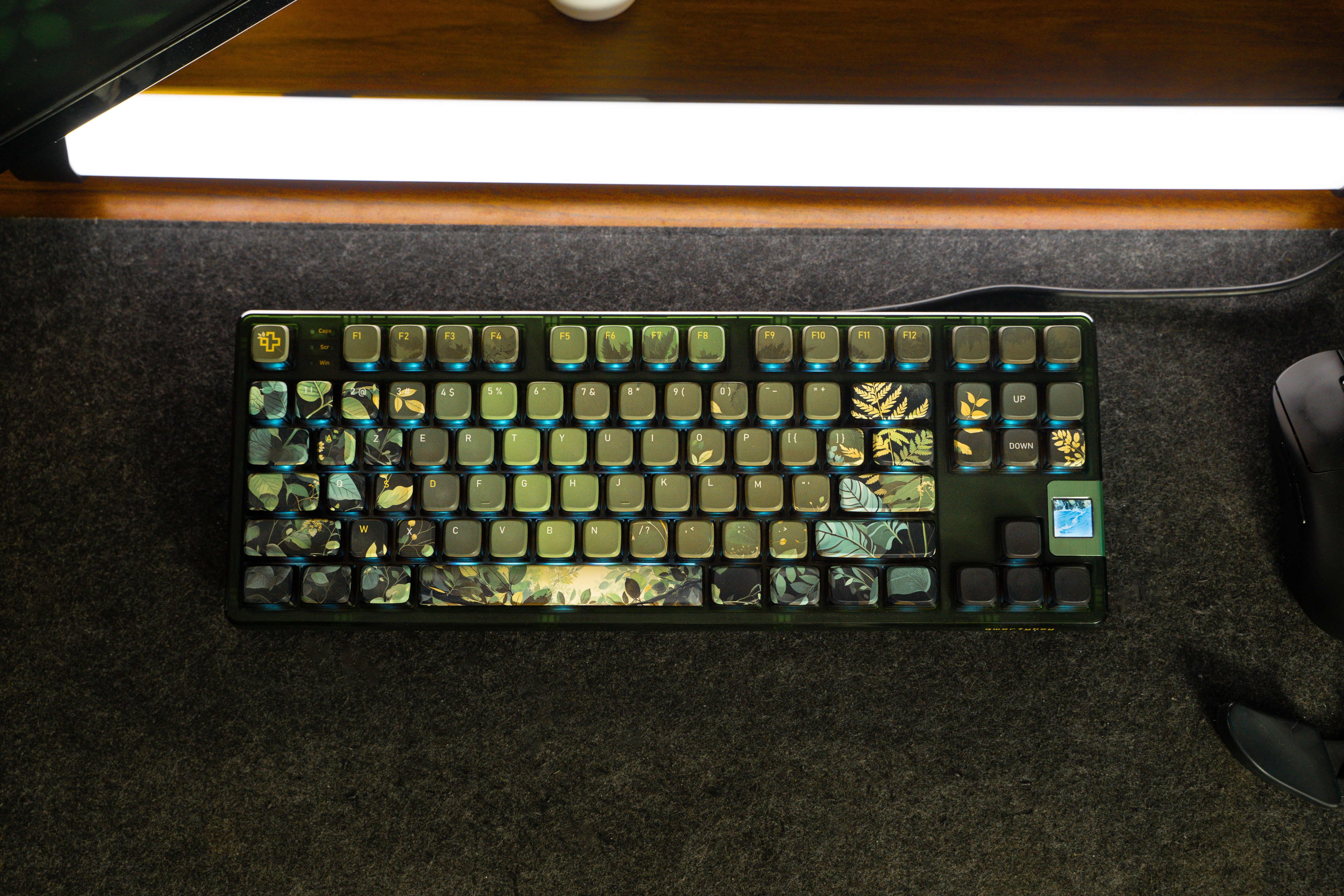 QwertyKey80 Leaf Bluetooth Draadloze Hotswap RGB QMK/VIA Gasket Gemonteerde Mechanische Gaming Toetsenbord met Scherm