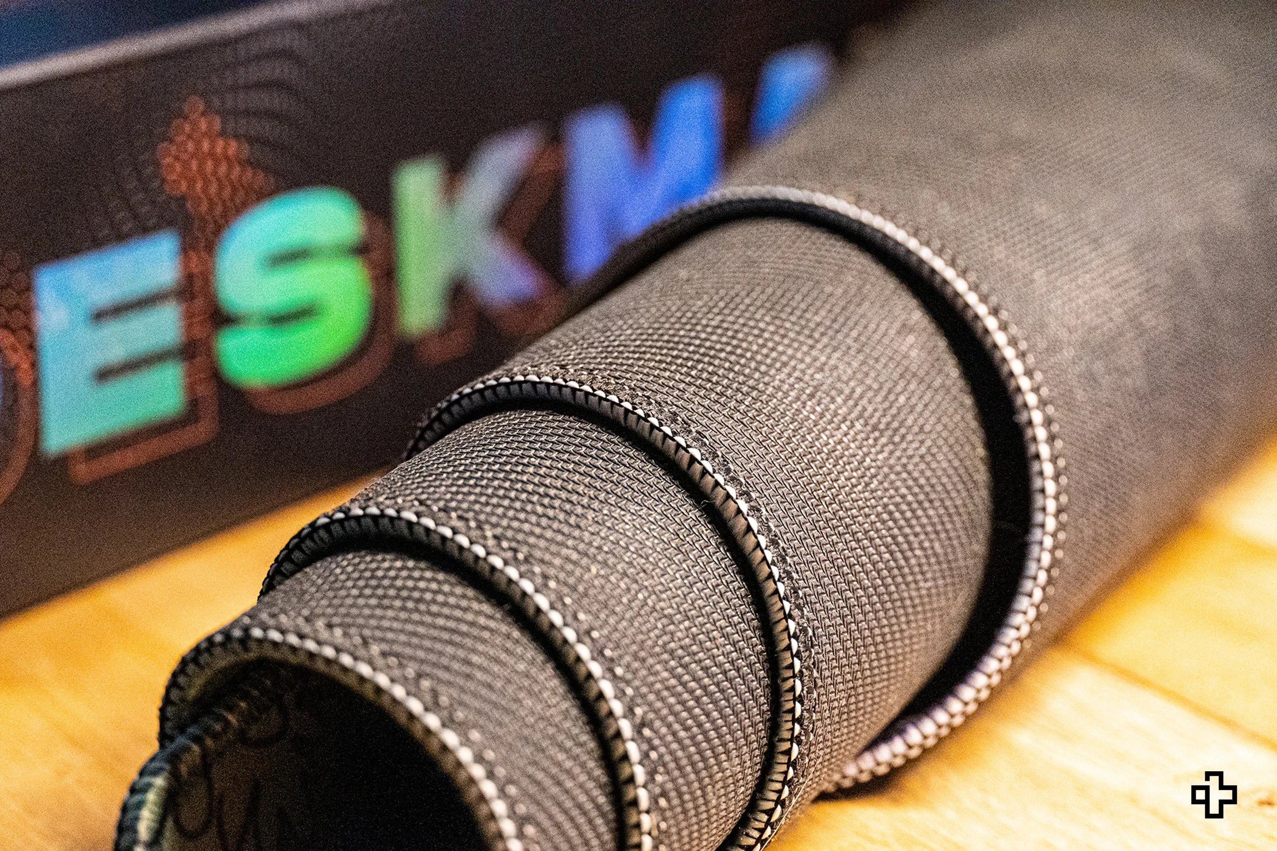 Deskmat Souris QwertyKey Ramen 4mm bords cousus