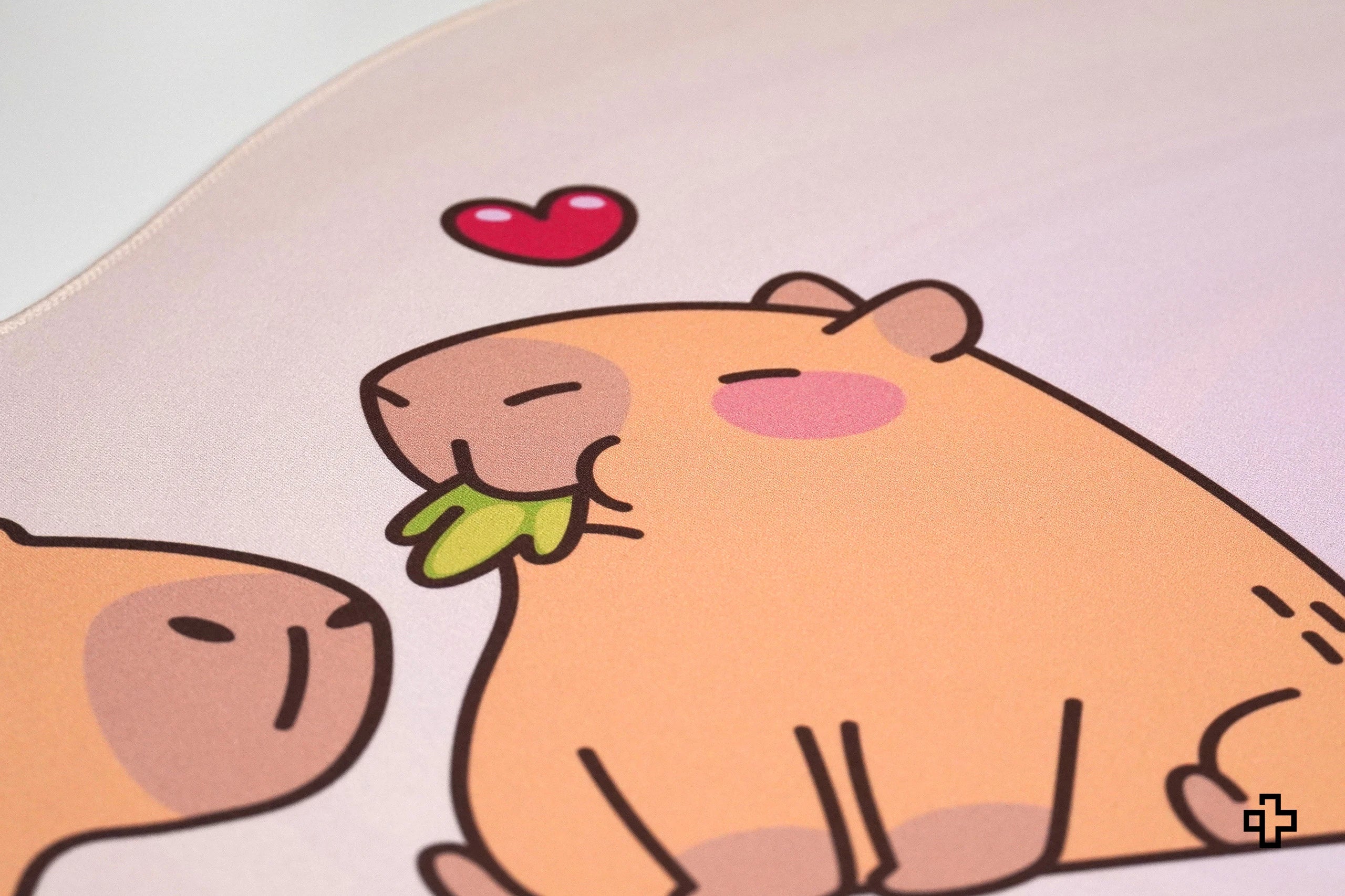 Deskmat Podkładka pod mysz QwertyKey Kapibara 4mm obszyte krawędzie