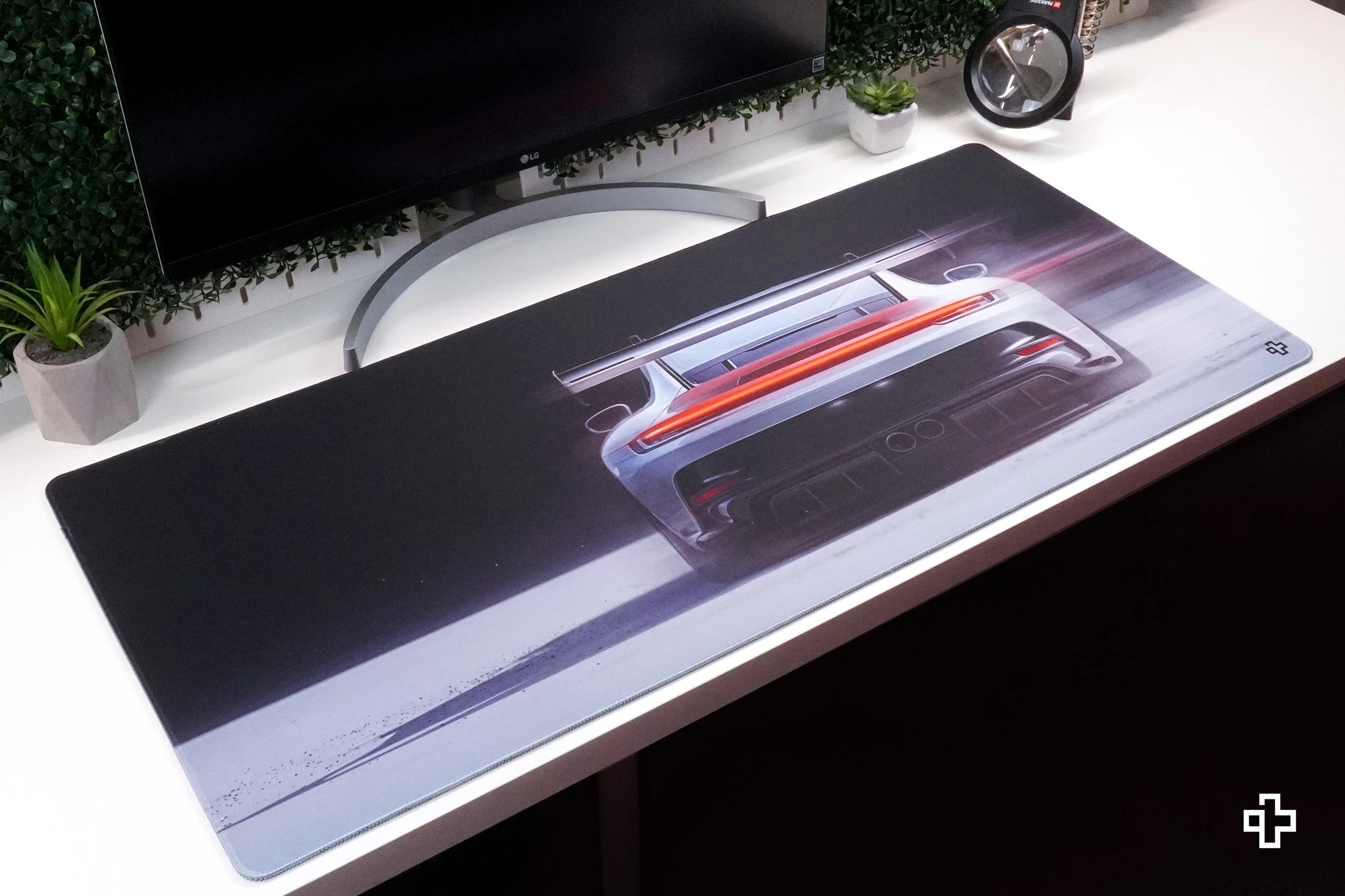 Deskmat Alfombrilla de Ratón QwertyKey Coche GT 4mm bordes cosidos