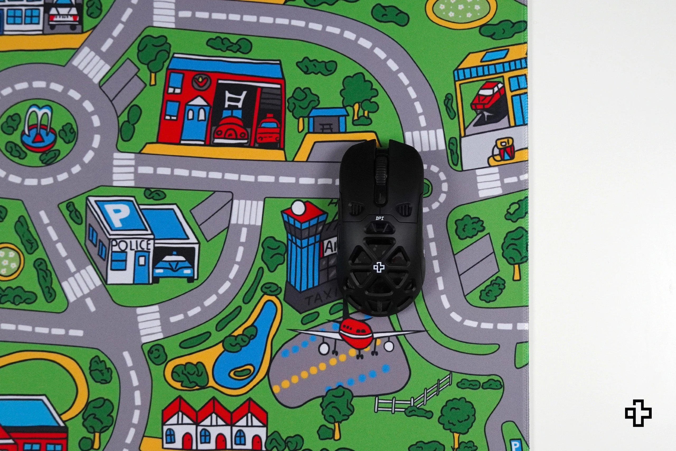 Deskmat Mousepad QwertyKey Nostalgie Belebte Stadt 4mm genähte Ränder