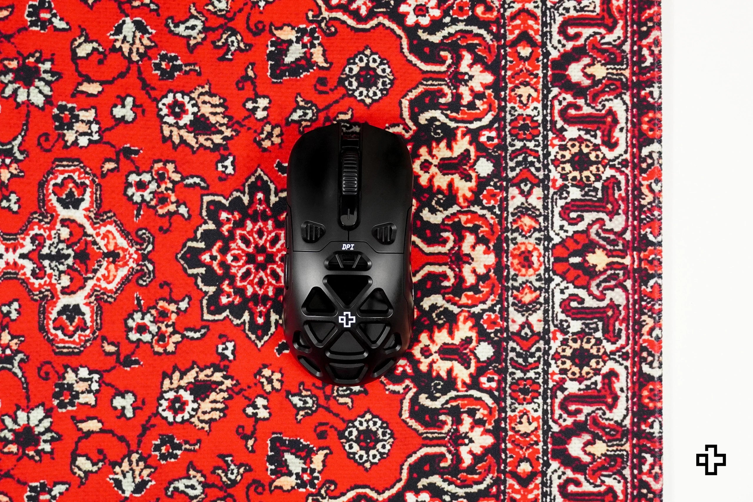 Deskmat Mousepad QwertyKey Balcanic 4mm stitched edges