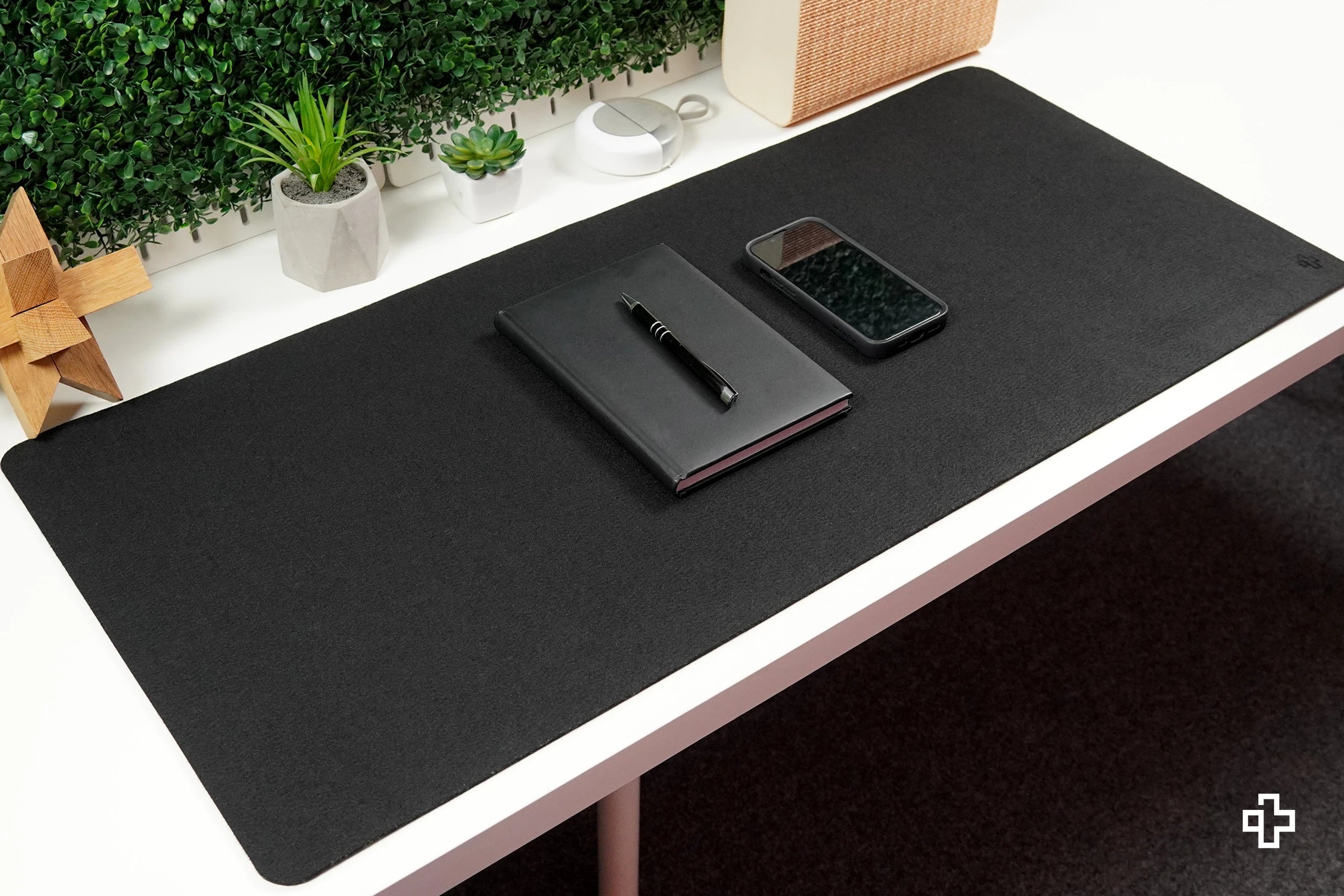 Tapis de bureau souris QwertyKey en feutre noir