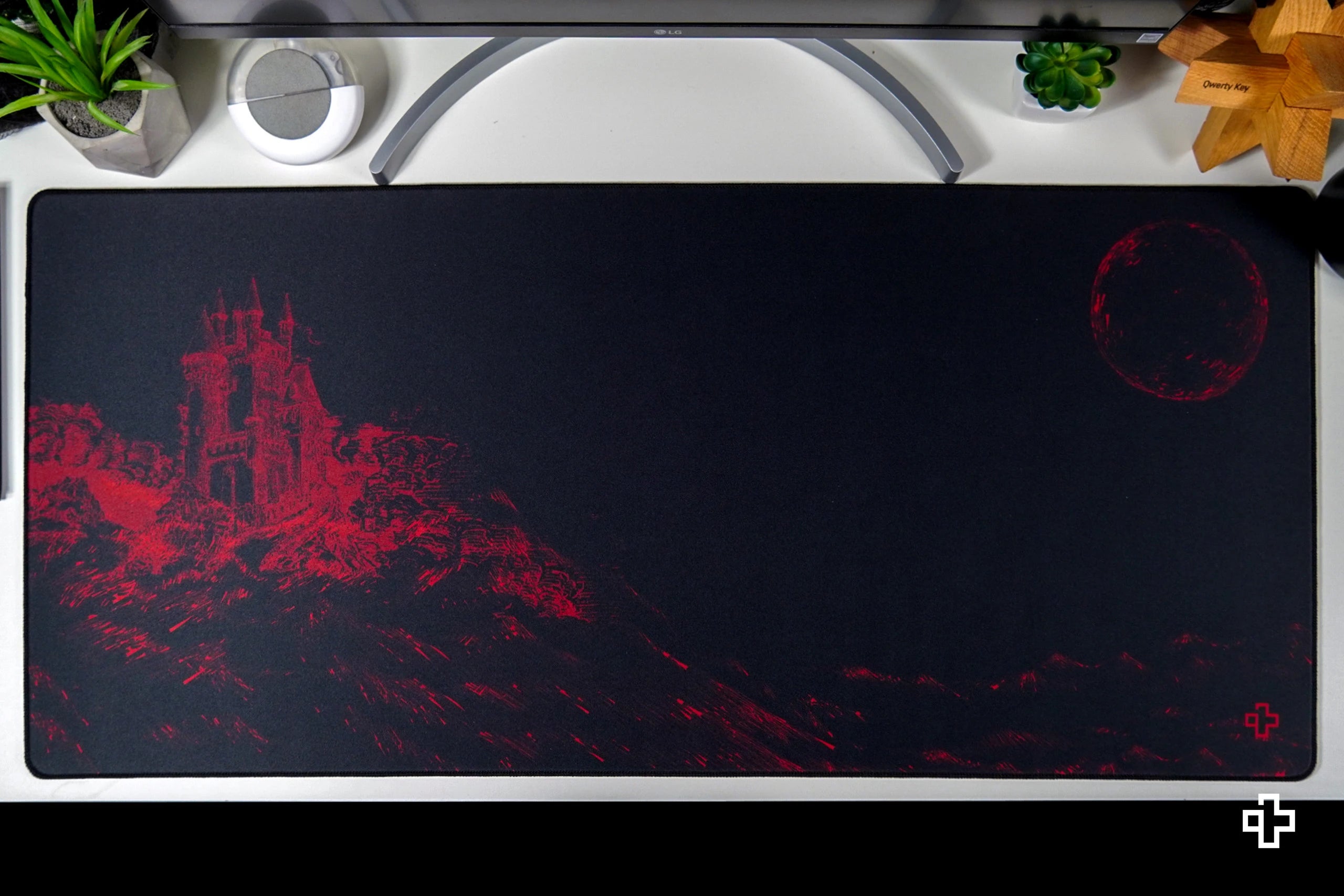 Deskmat Souris QwertyKey Dracula 4mm bords cousus