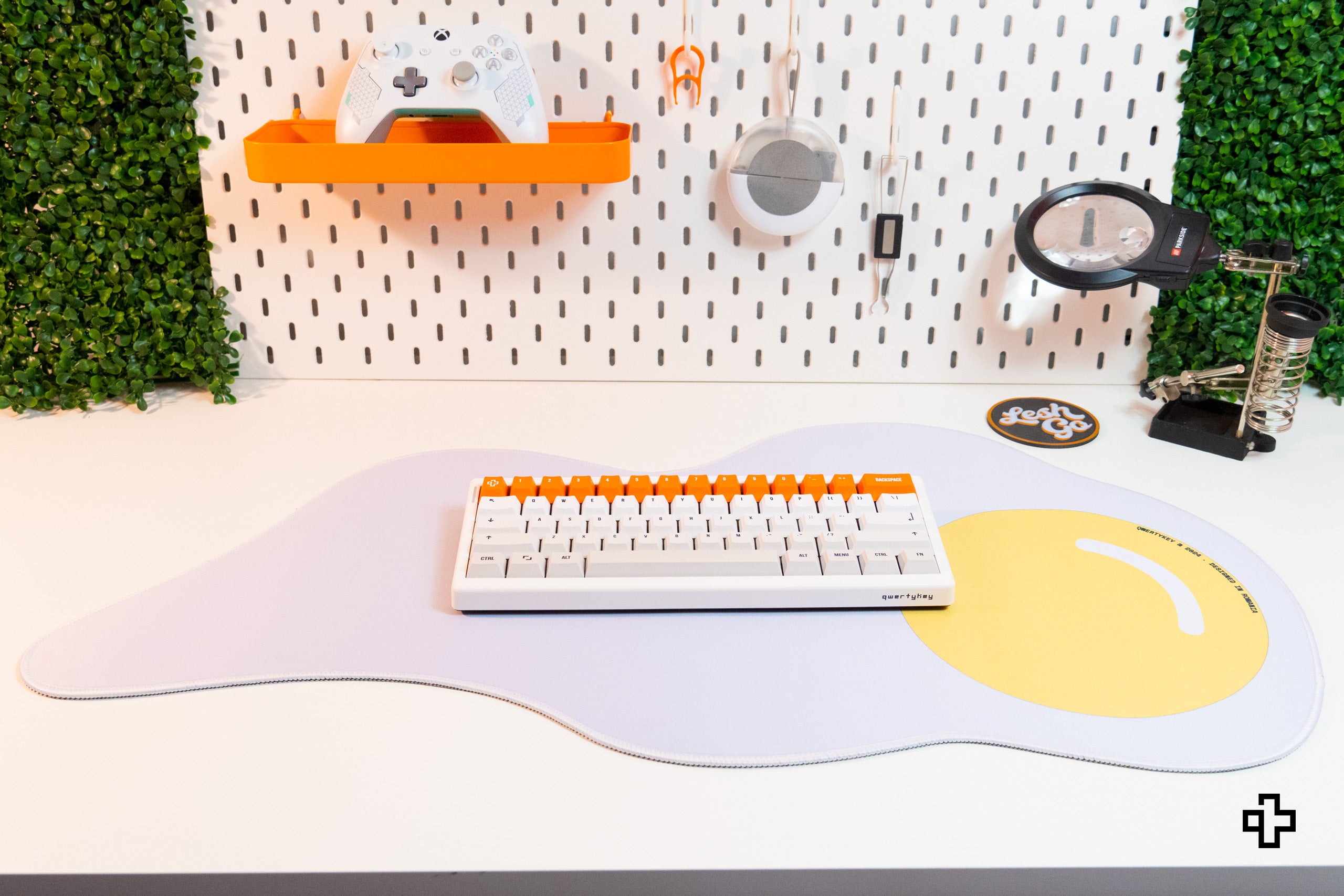 Deskmat Souris QwertyKey Oeuf 4mm bords cousus irréguliers