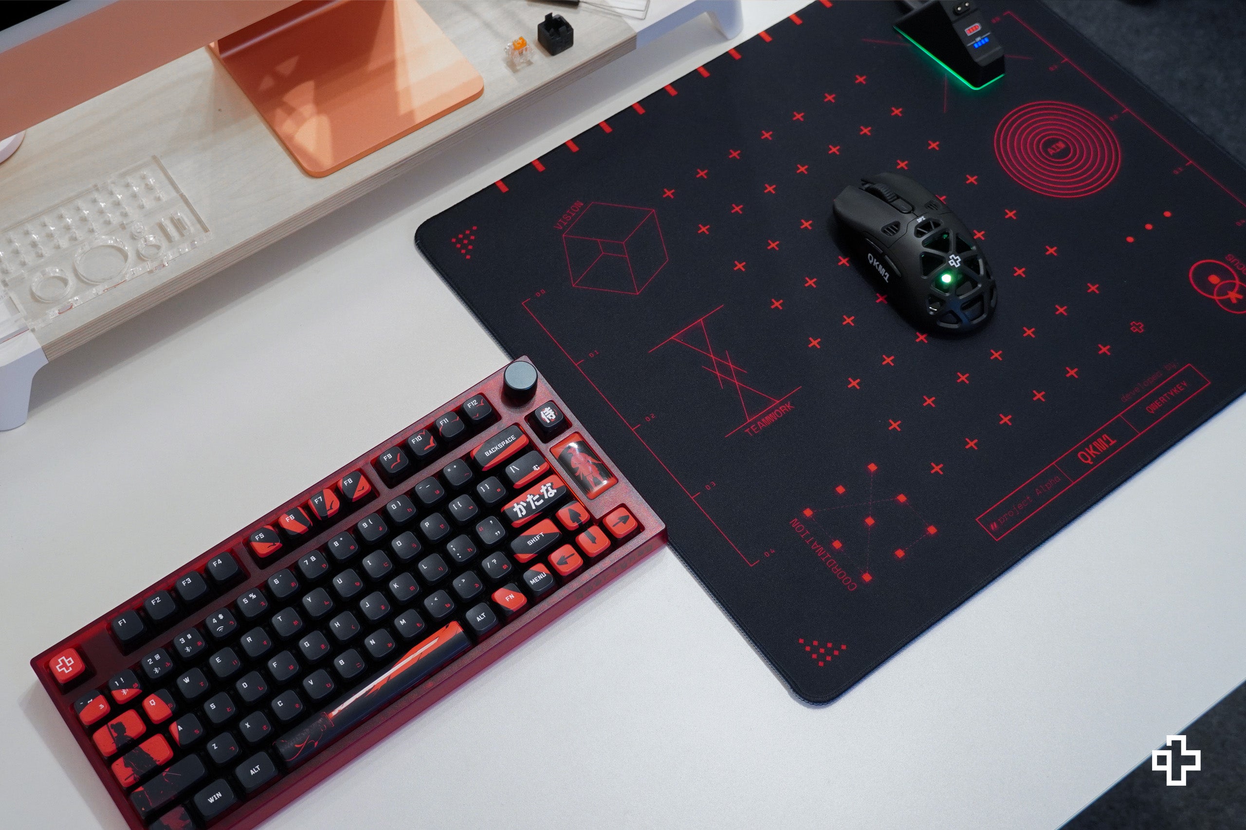 Tapis de souris QwertyKey QKM1 4mm bords cousus gaming