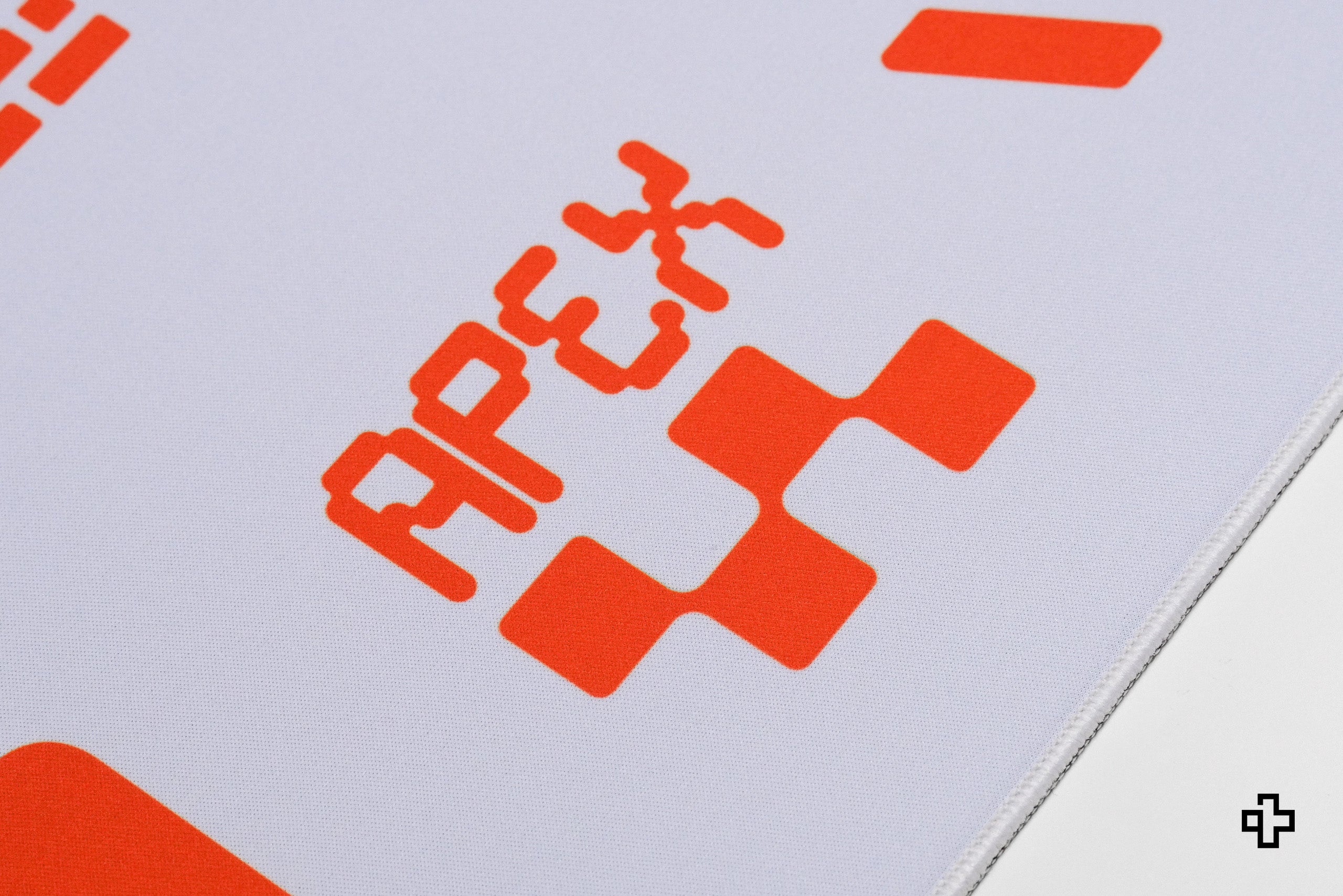 Deskmat Souris QwertyKey Apex 4mm bords cousus