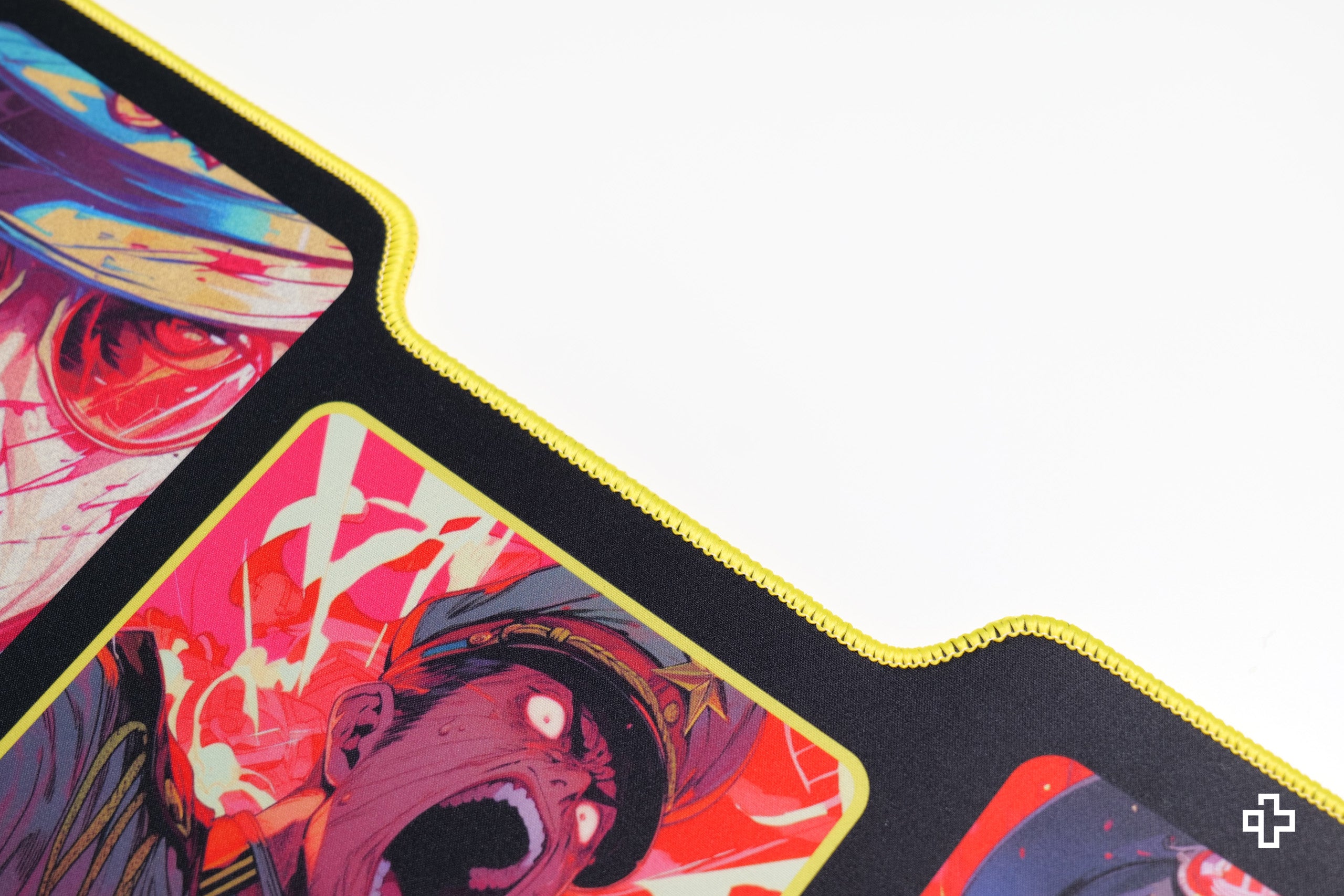 Deskmat Мишка подложка QwertyKey Война 4mm пришити ръбове