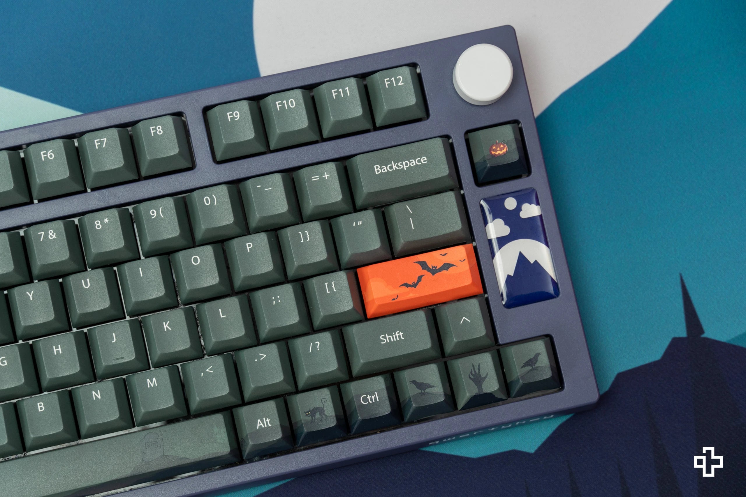 QwertyKey Halloween LIMITED EDITION key set Cherry profile Material PBT