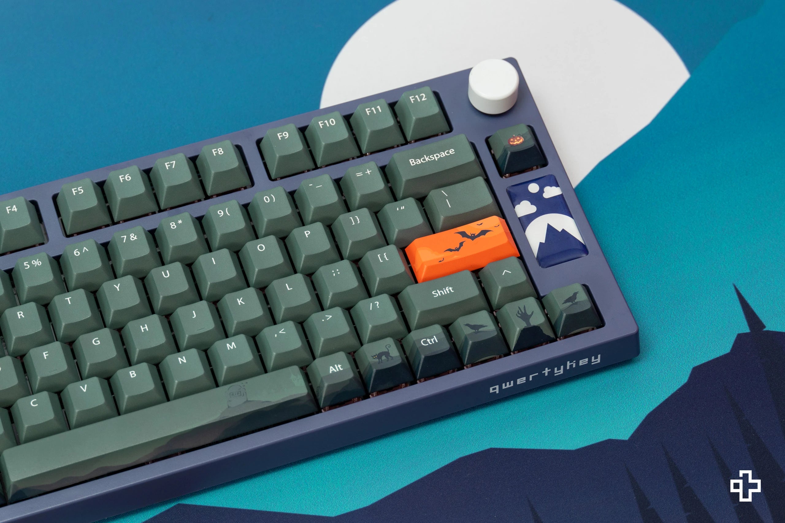 QwertyKey Halloween LIMITED EDITION key set Cherry profile Material PBT