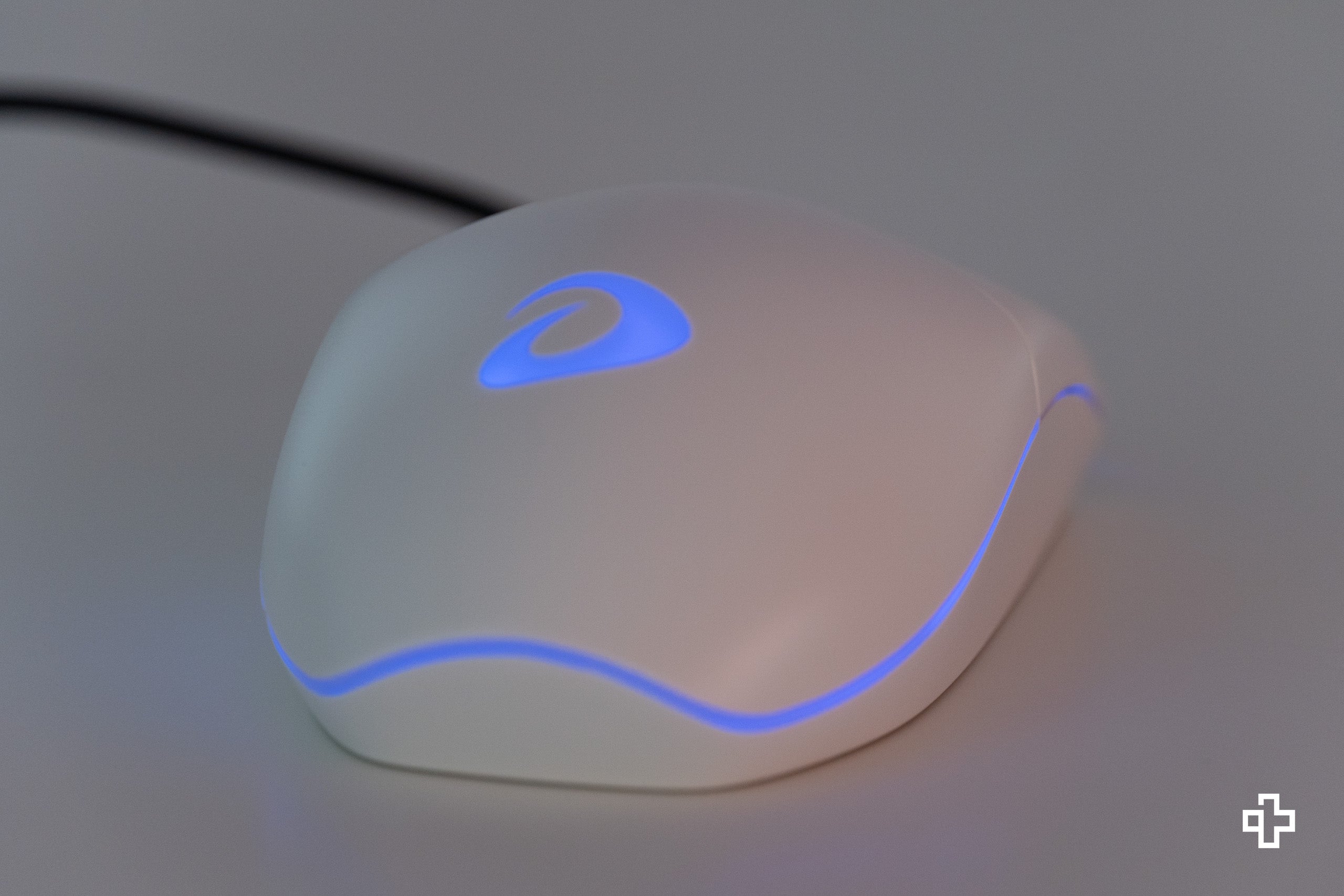 Dareu Maki RGB White