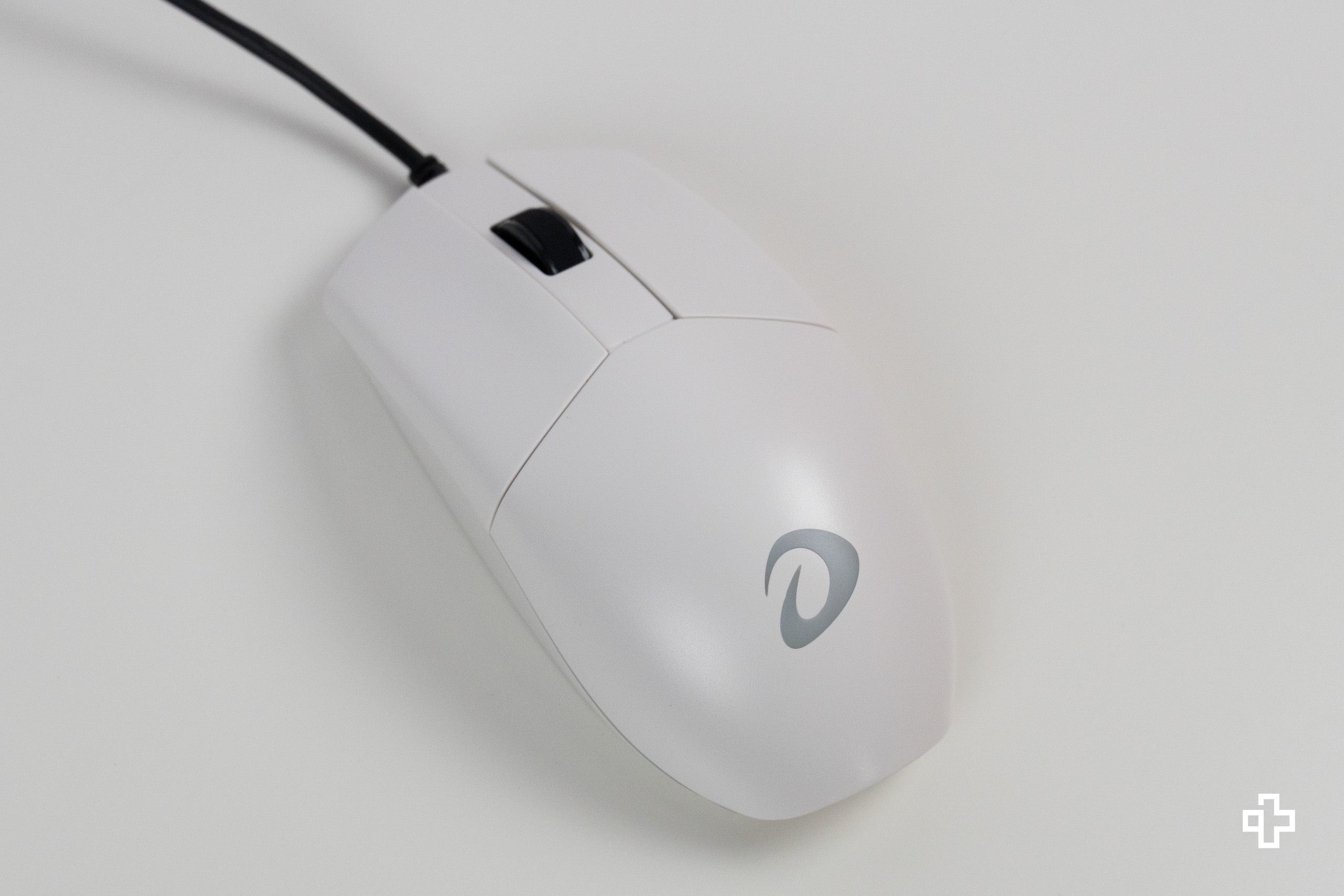 Dareu Maki RGB White