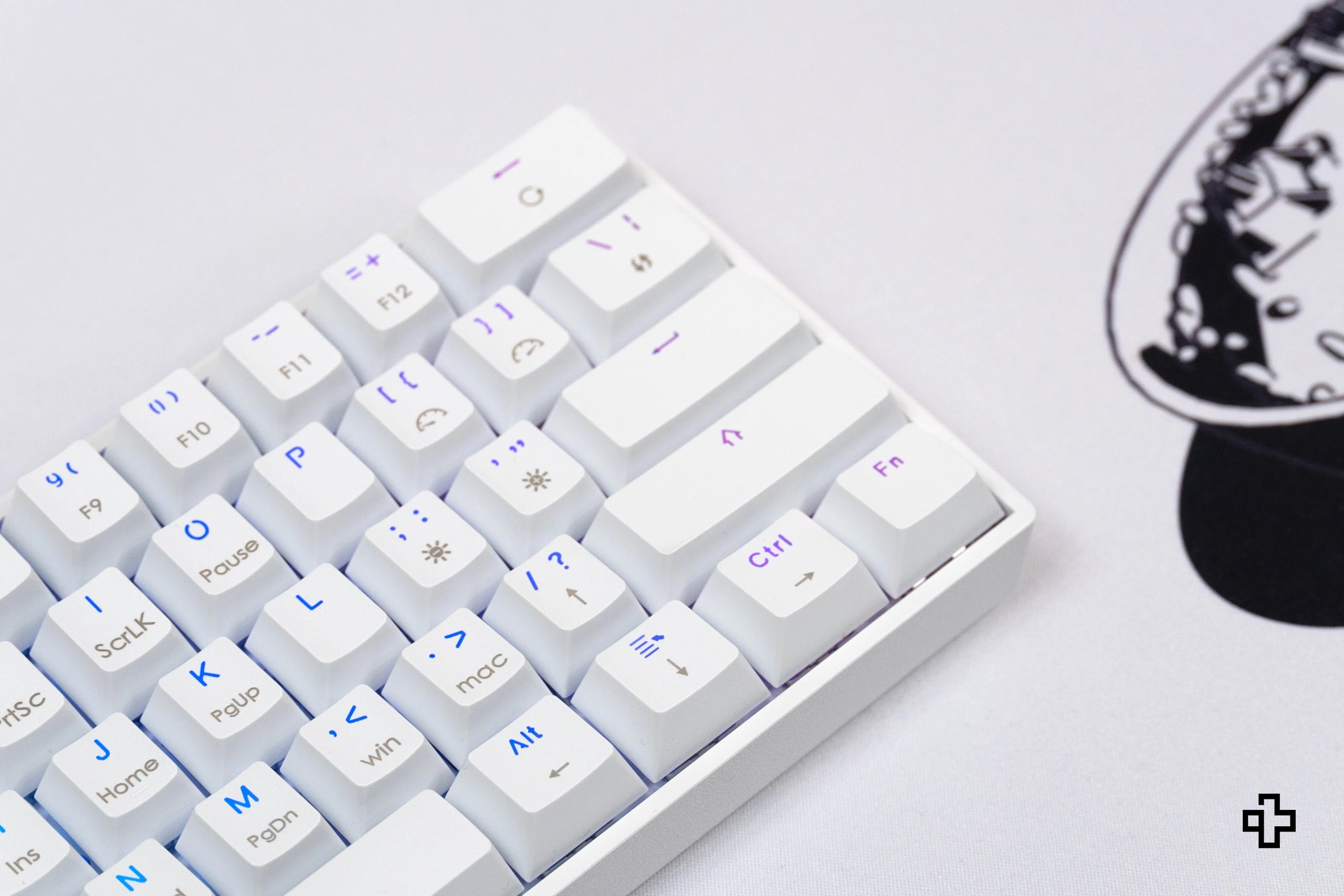 QwertyKey H61 Split Alba Hotswap RGB Gaming Tastatur