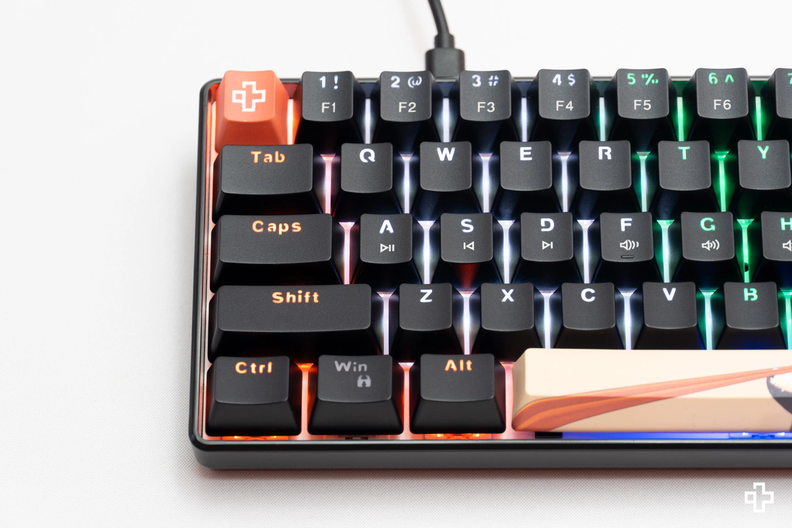 QwertyKey Rice V3 Neagra Hotswap RGB Software Mechanische Gaming-Tastatur