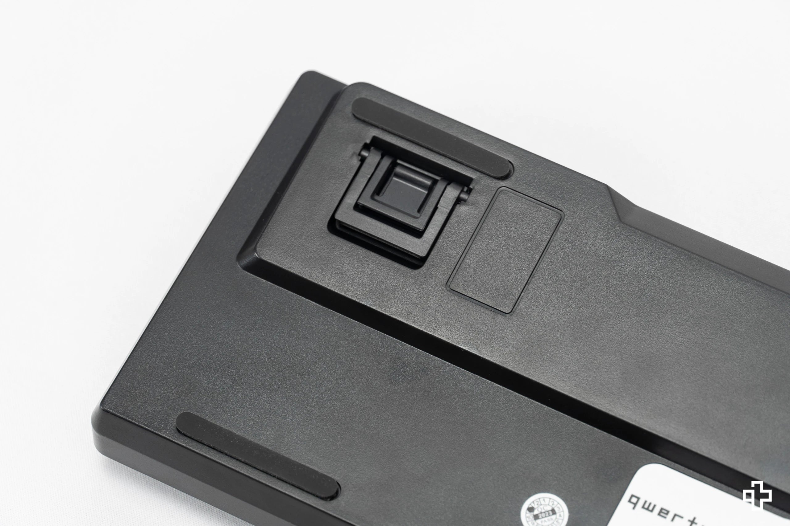 QwertyKey Rice V3 Neagra Hotswap RGB Software Mechanische Gaming-Tastatur