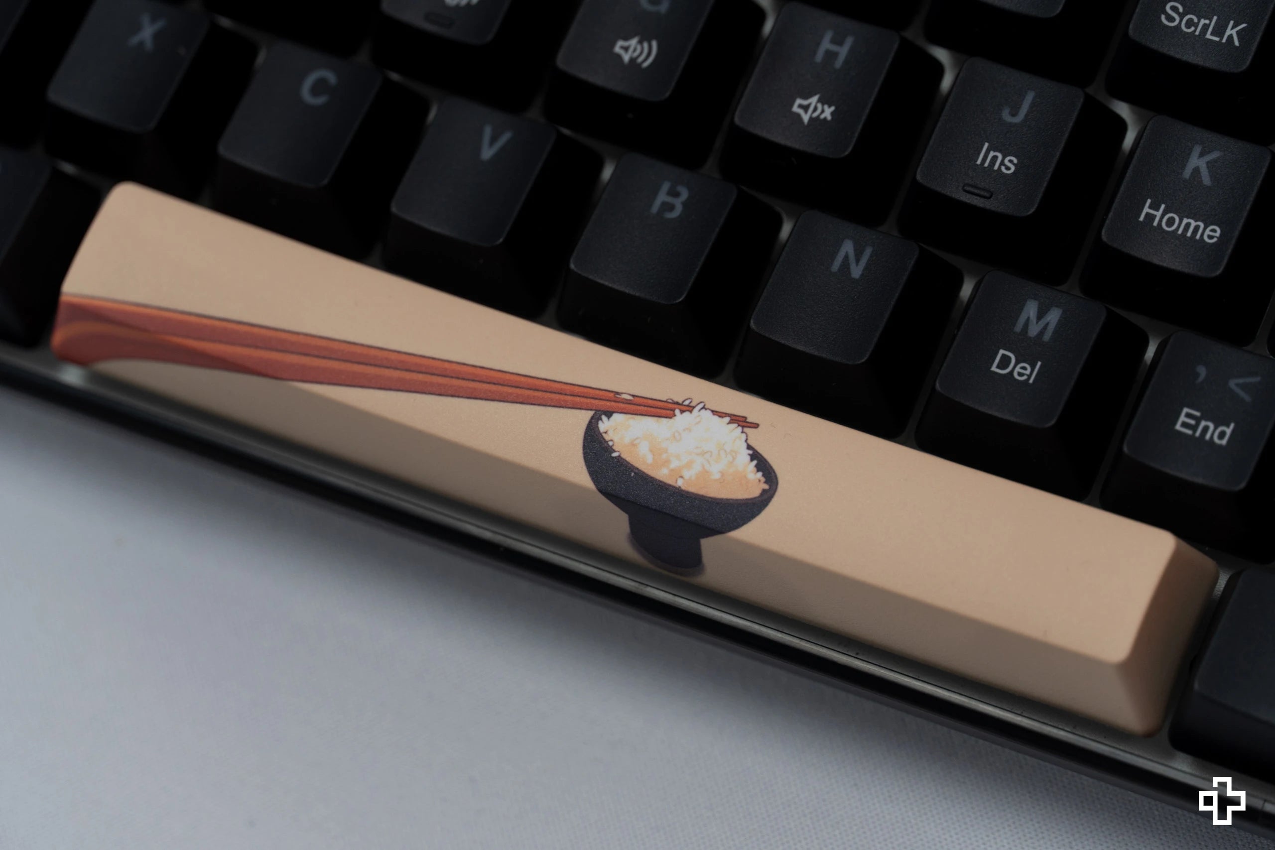 QwertyKey Rice V3 Neagra Hotswap RGB Software Mechanische Gaming-Tastatur