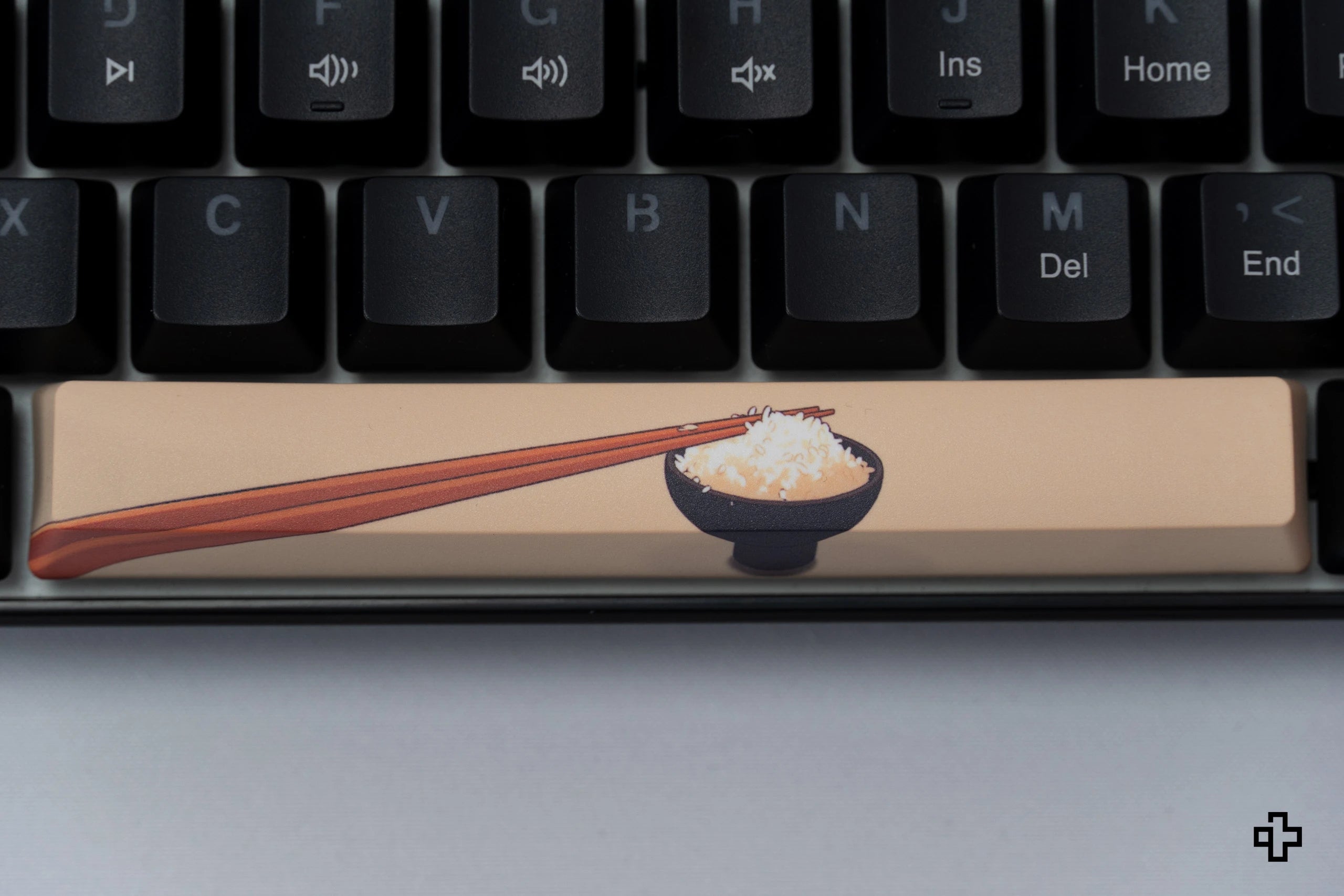 QwertyKey Rice V3 Neagra Hotswap RGB Software Mechanische Gaming-Tastatur