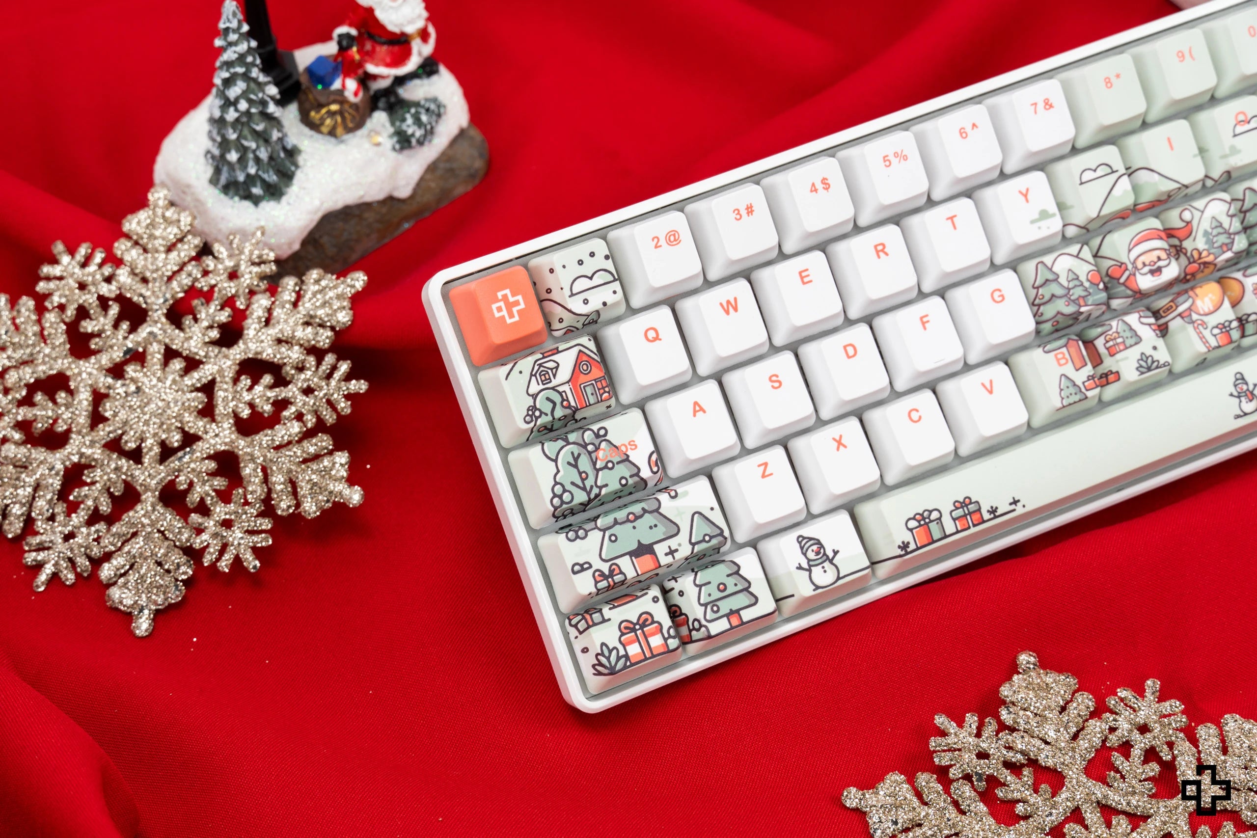 QwertyKey Santa Hotswap Mechanische Tastatur Weihnachten Gaming