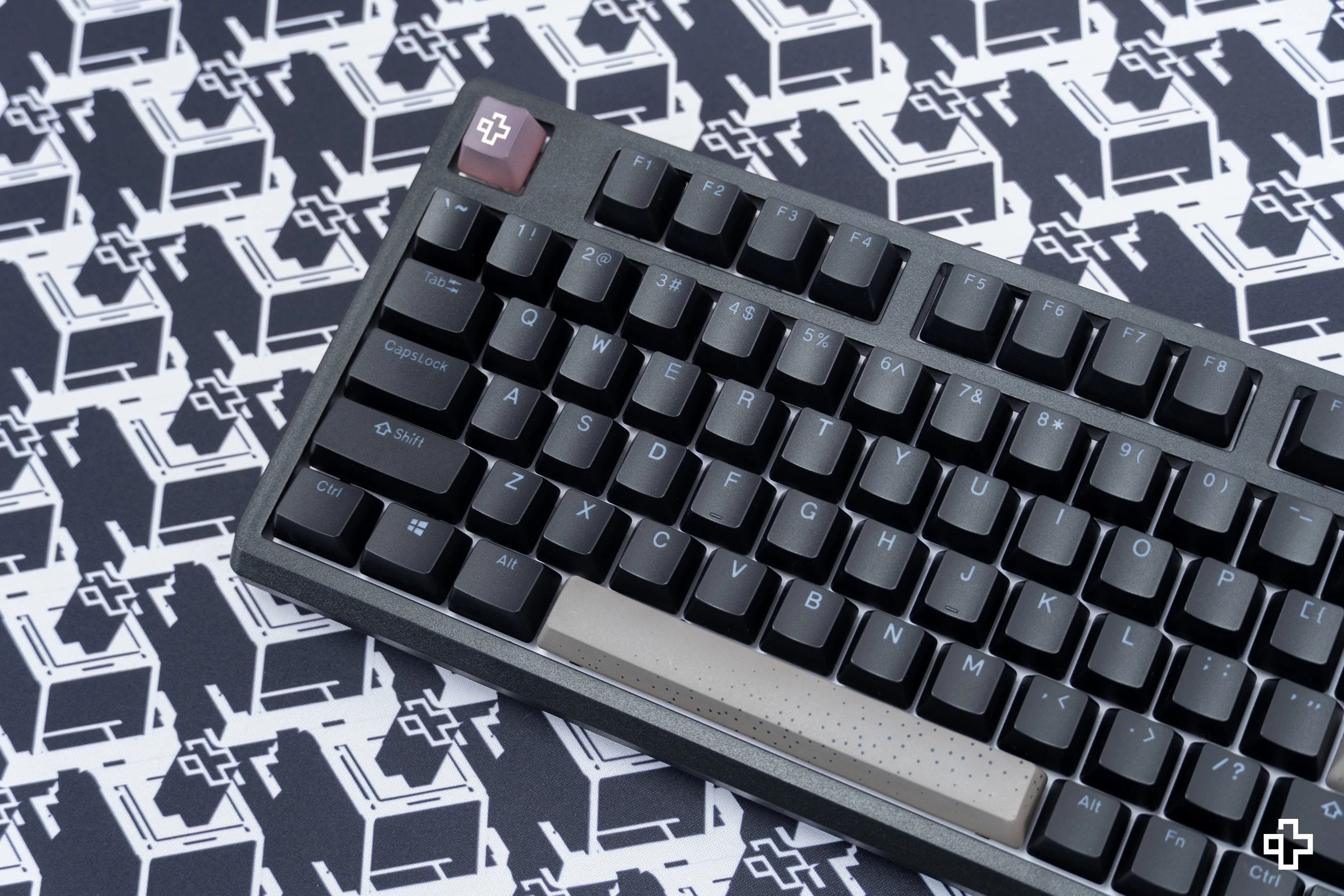 QwertyKey Pepper V2 RGB Hotswap Software Mechanische Gaming Tastatur Hotswap