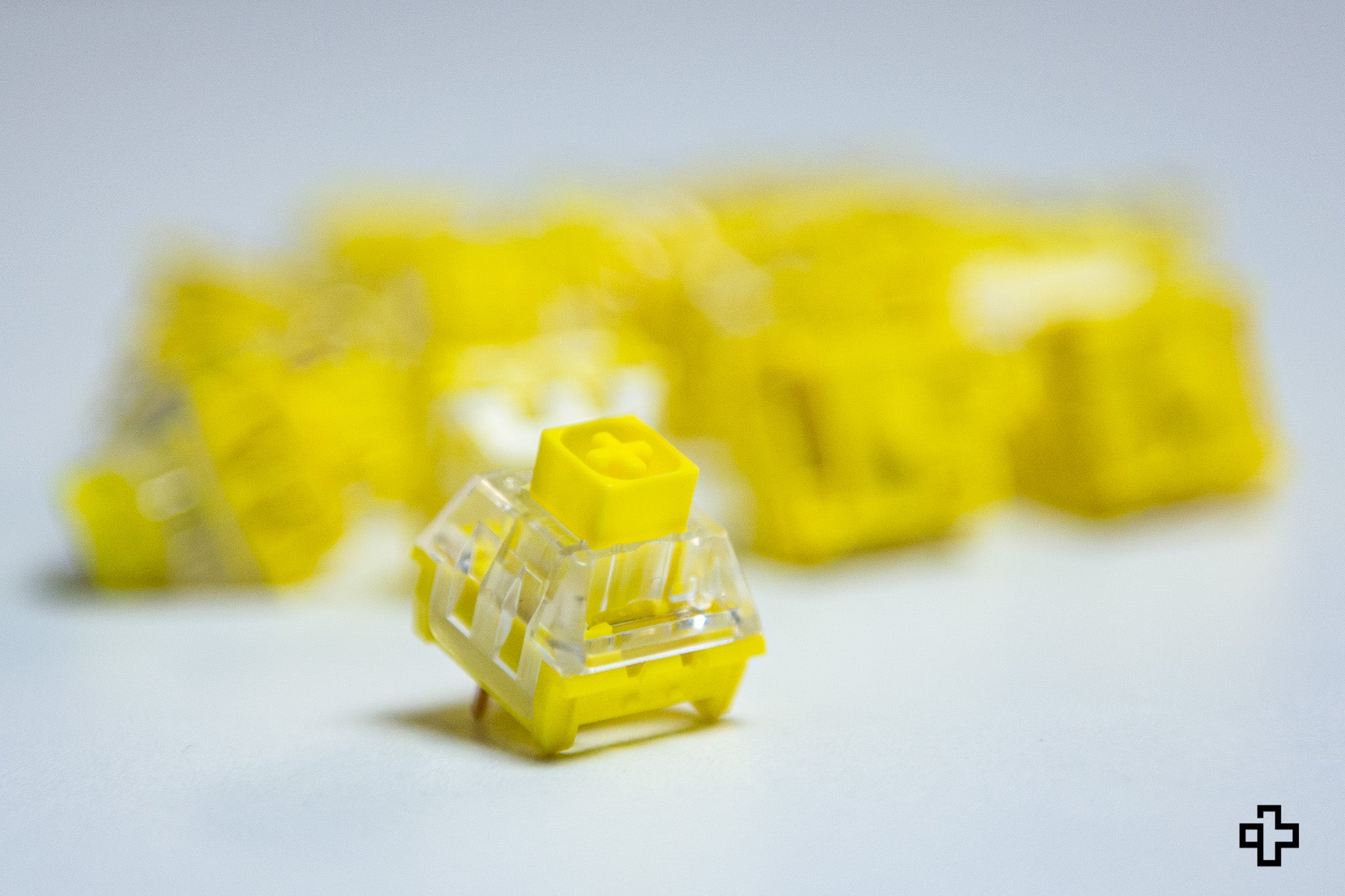 Switchuri Kailh Noble Yellow - QwertyKey