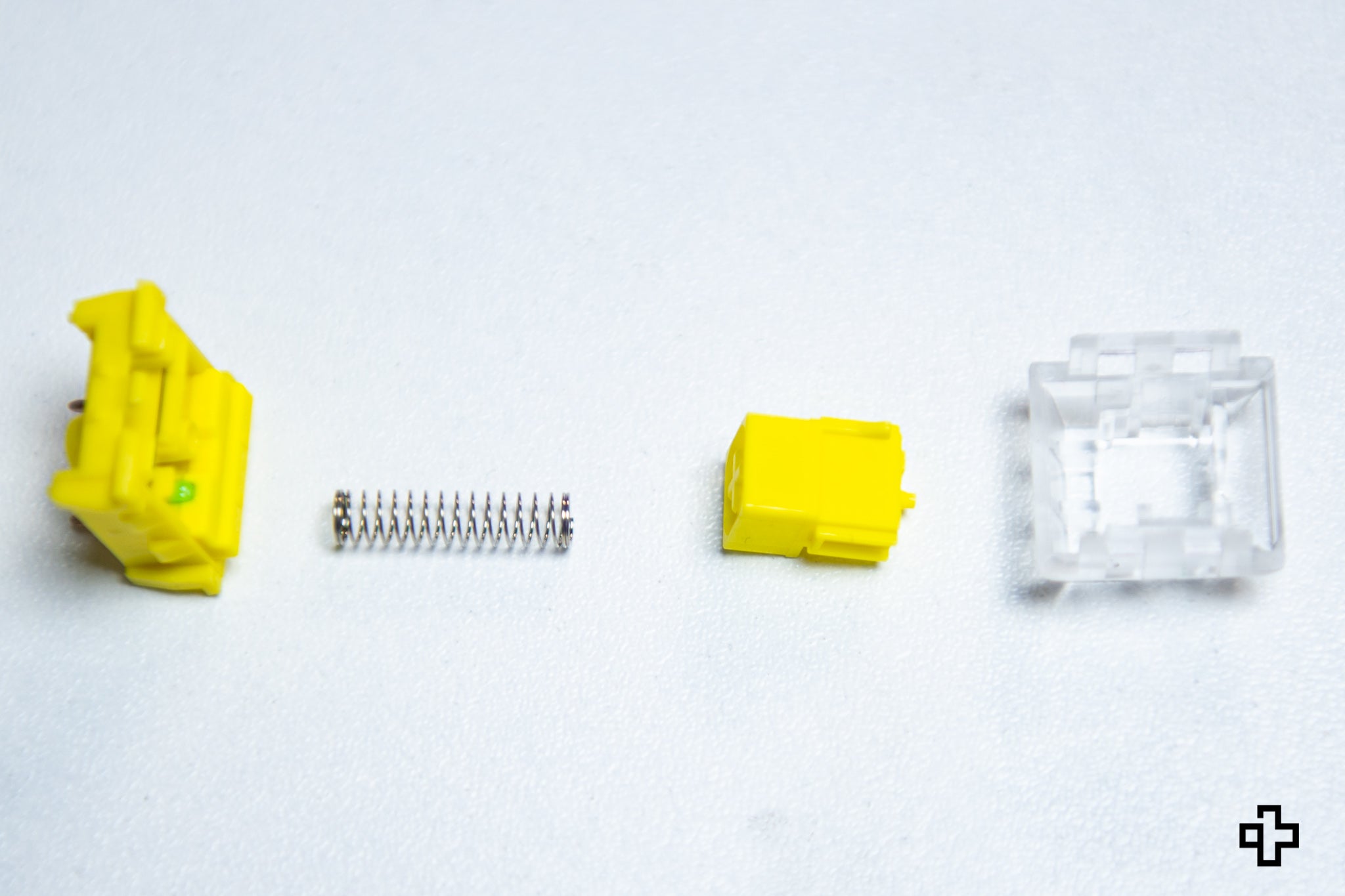 Switchuri Kailh Noble Yellow - QwertyKey