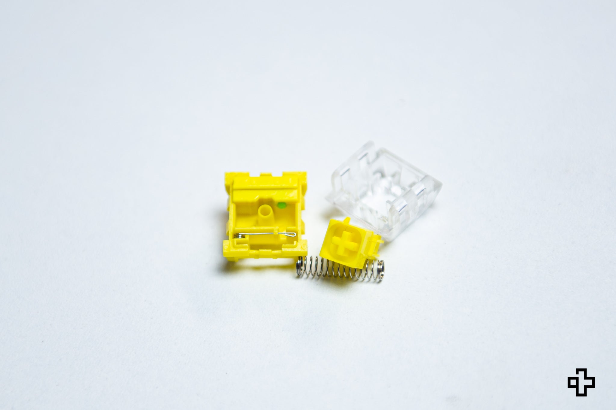 Switchuri Kailh Noble Yellow - QwertyKey