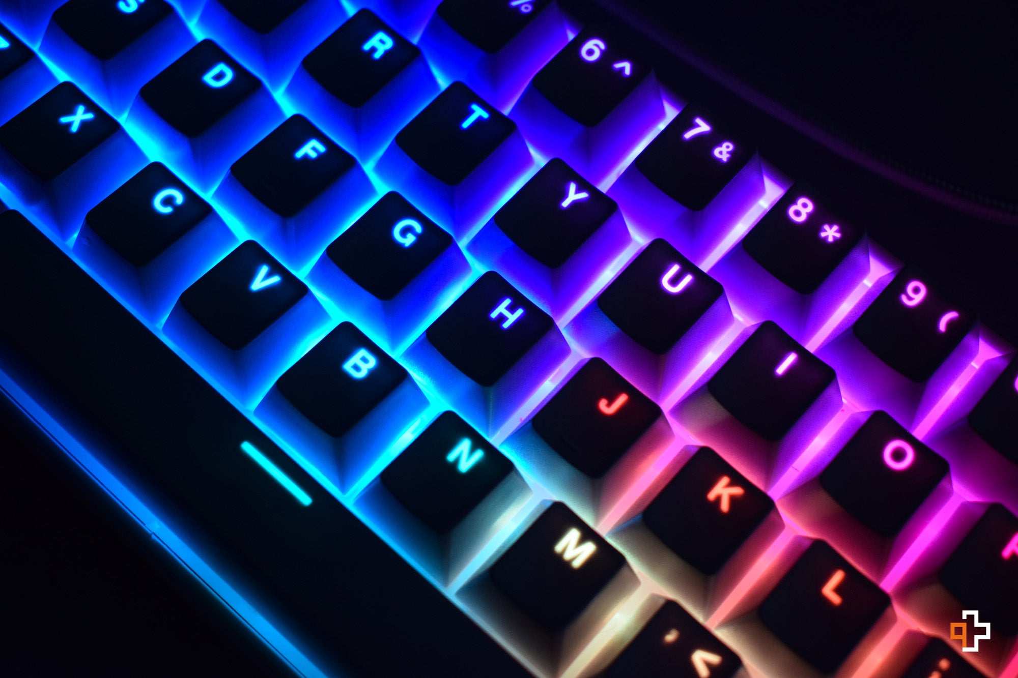 QwertyKey61 Hotswap RGB Tastatura Mecanica Gaming - QwertyKey