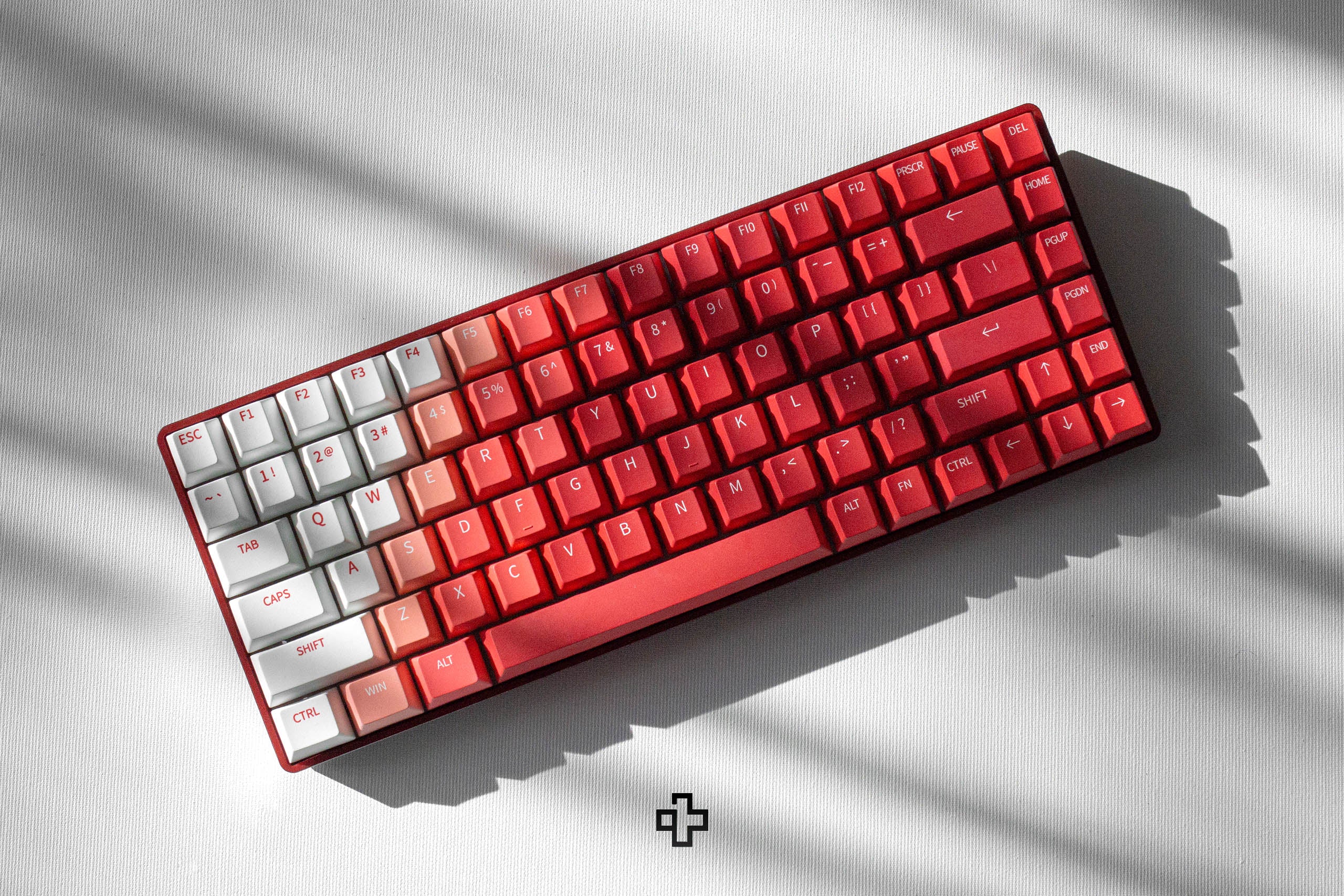 Dareu A84 Flame Red Hotswap RGB Tastatura Mecanica - QwertyKey