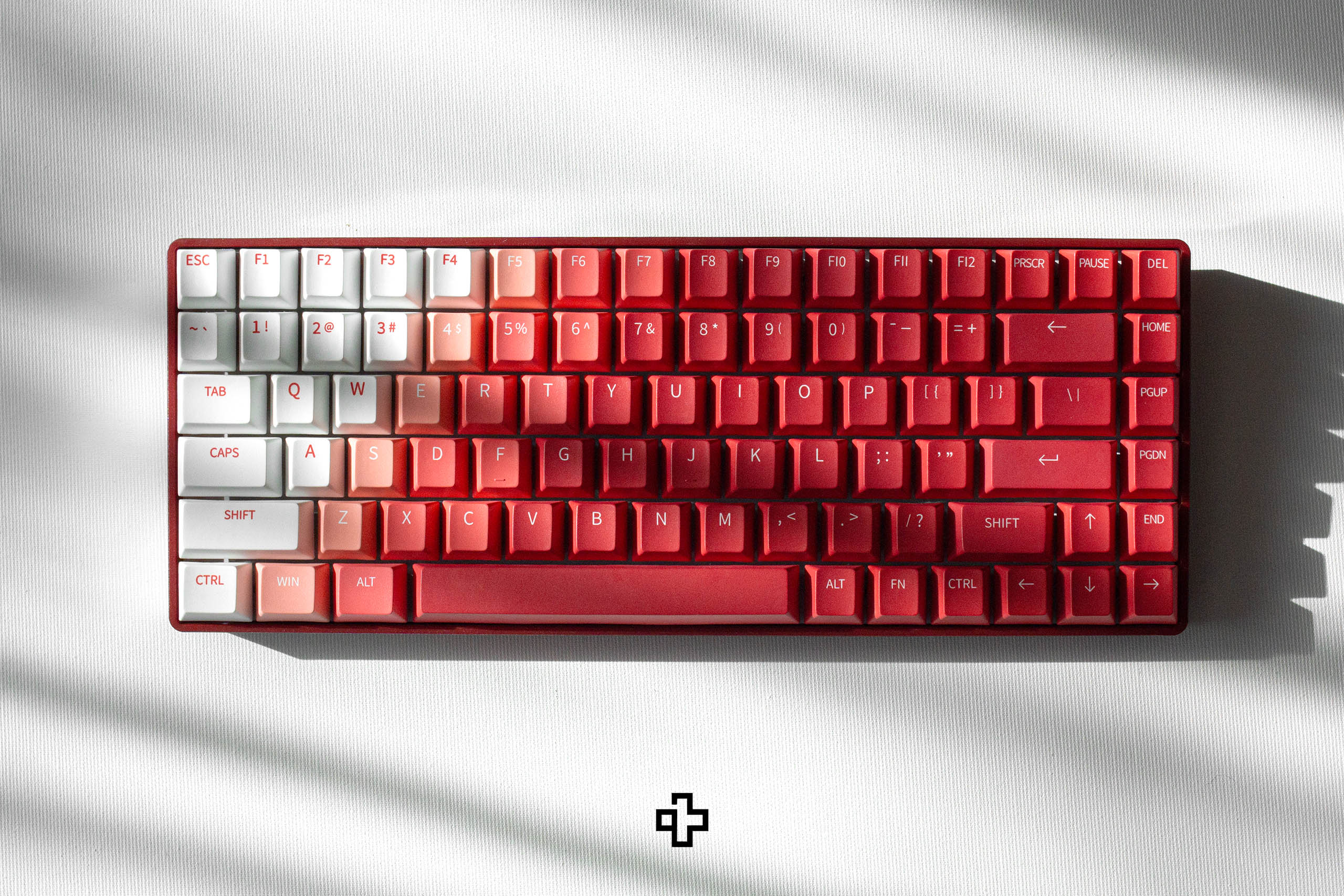 Dareu A84 Flame Red Hotswap RGB Tastatura Mecanica - QwertyKey