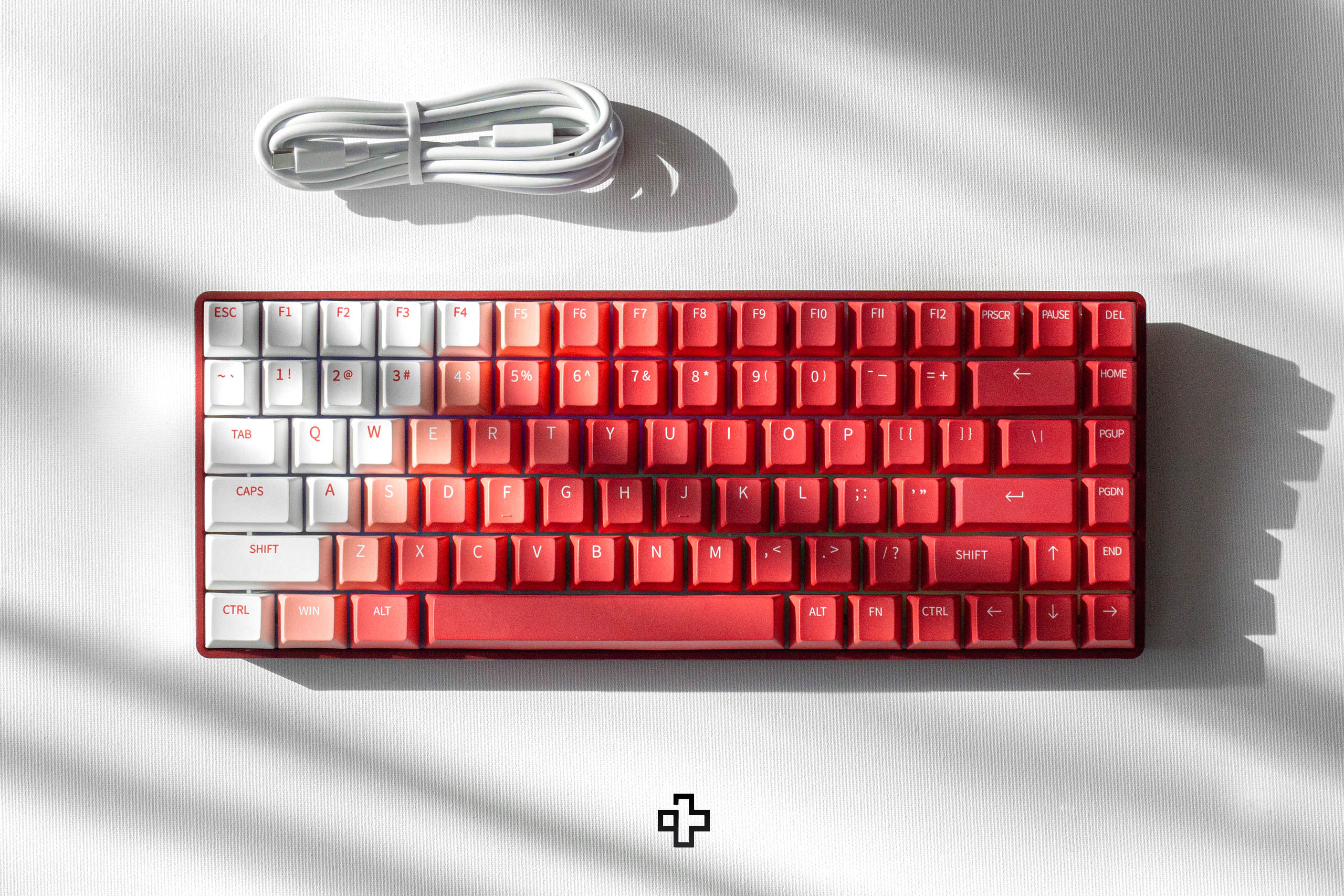 Dareu A84 Flame Red Hotswap RGB Tastatura Mecanica - QwertyKey