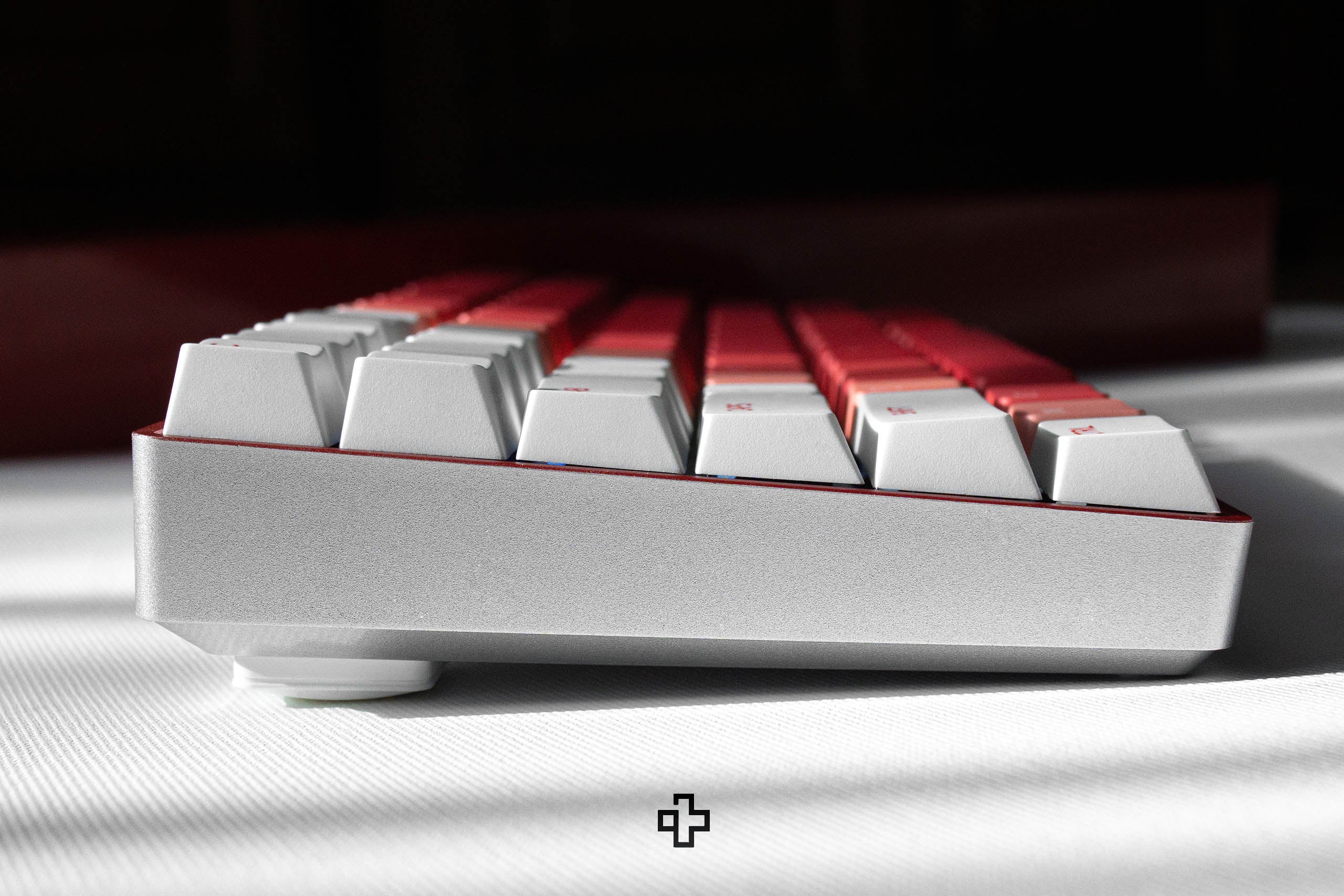 Dareu A84 Flame Red Hotswap RGB Tastatura Mecanica - QwertyKey