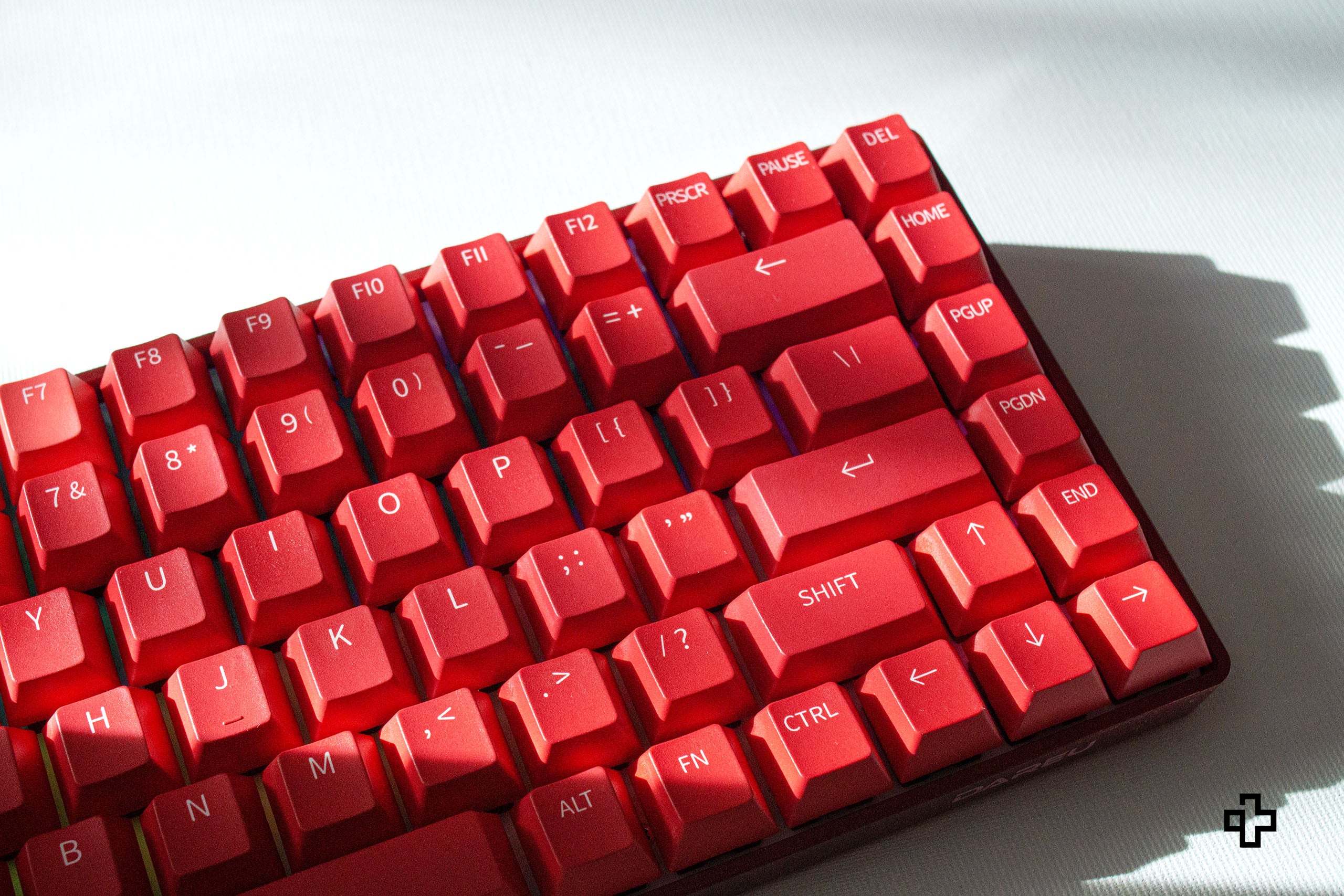 Dareu A84 Flame Red Hotswap RGB Tastatura Mecanica - QwertyKey