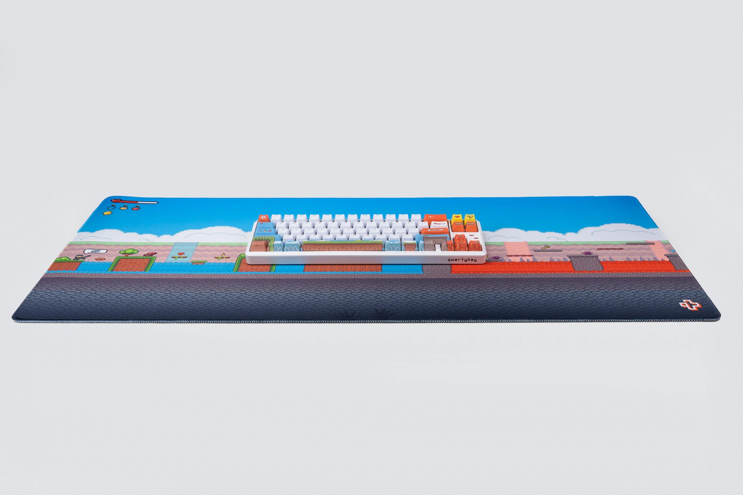Deskmat Mousepad QwertyKey Arcade 4mm márgenes cosidos