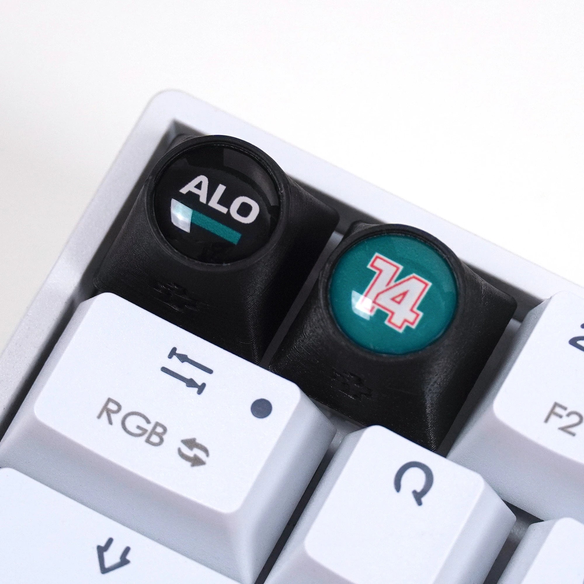 Artisan F1 - ALO + NR. 14
