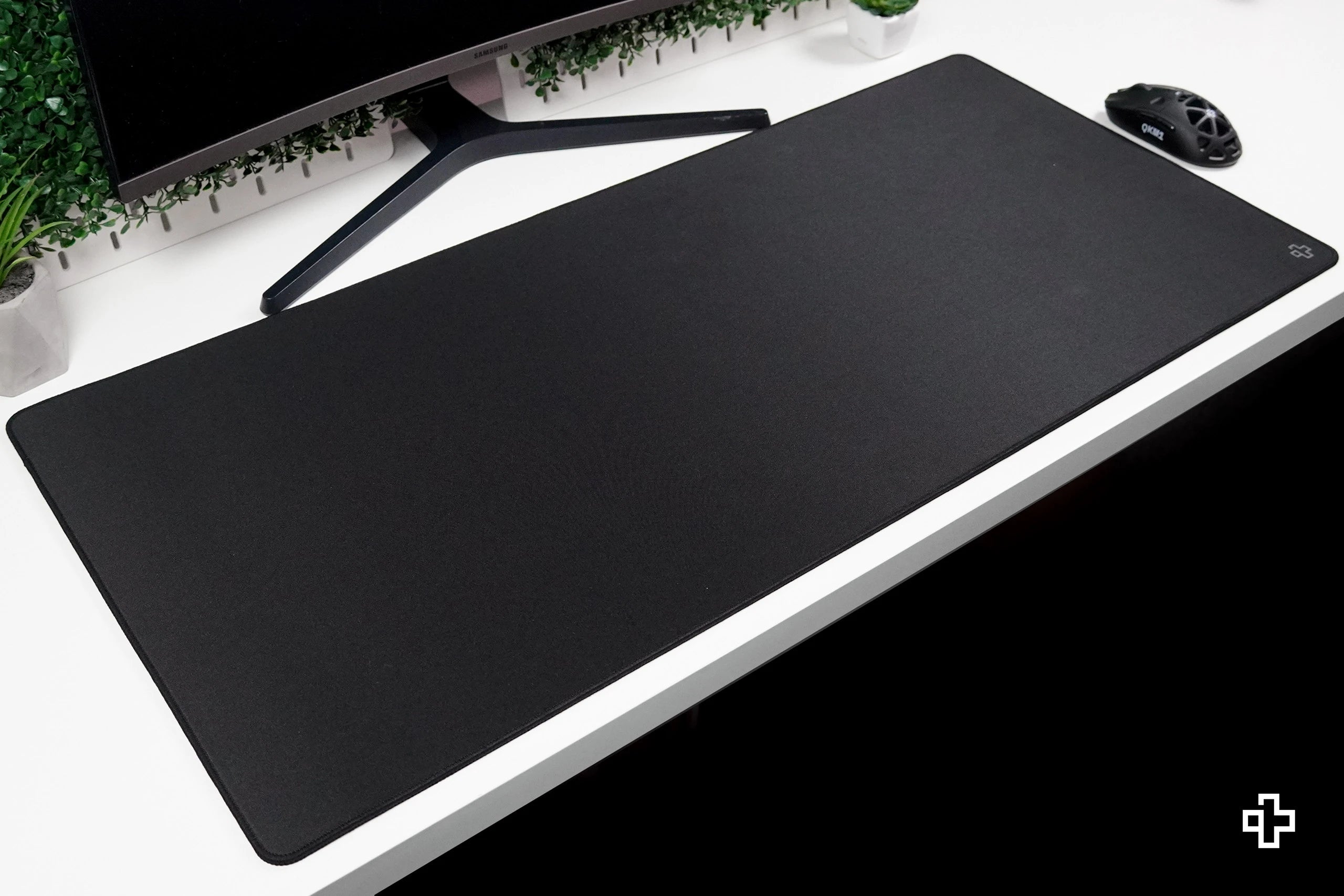 Deskmat Mousepad QwertyKey Nero Classico Semplice 4mm bordi cuciti