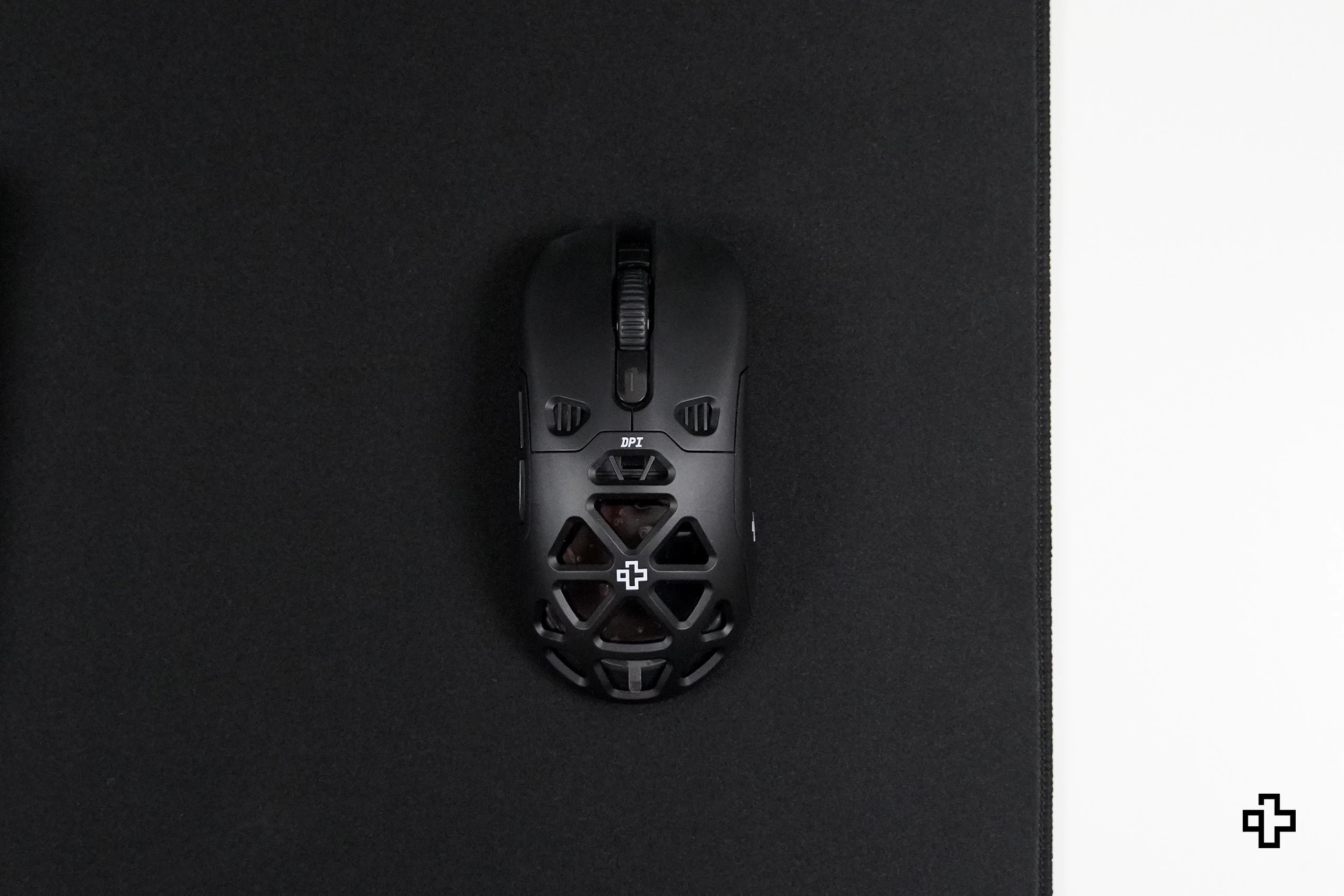 Deskmat Mousepad QwertyKey Nero Classico Semplice 4mm bordi cuciti