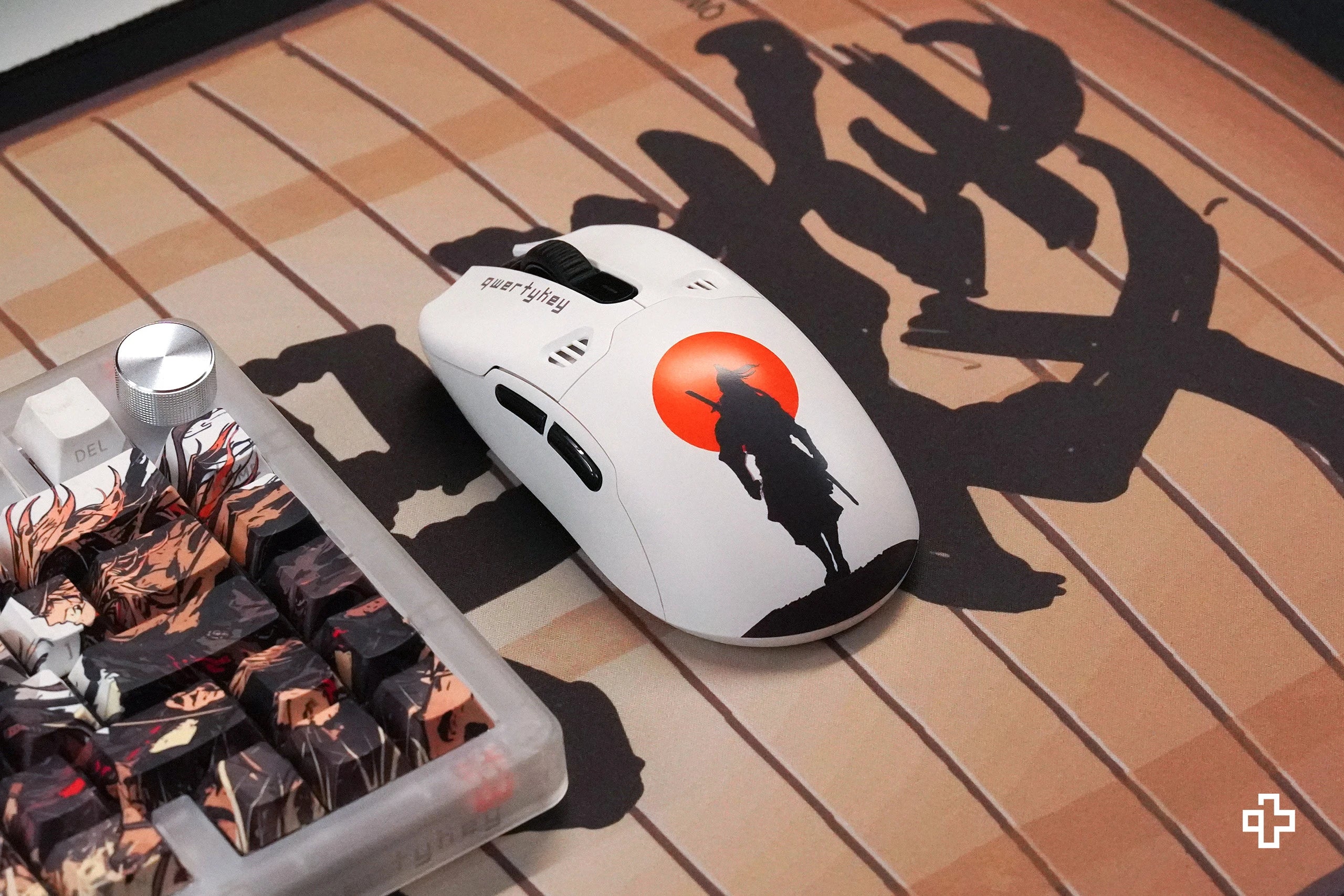 Souris de protection QKM1 Striker Blanc