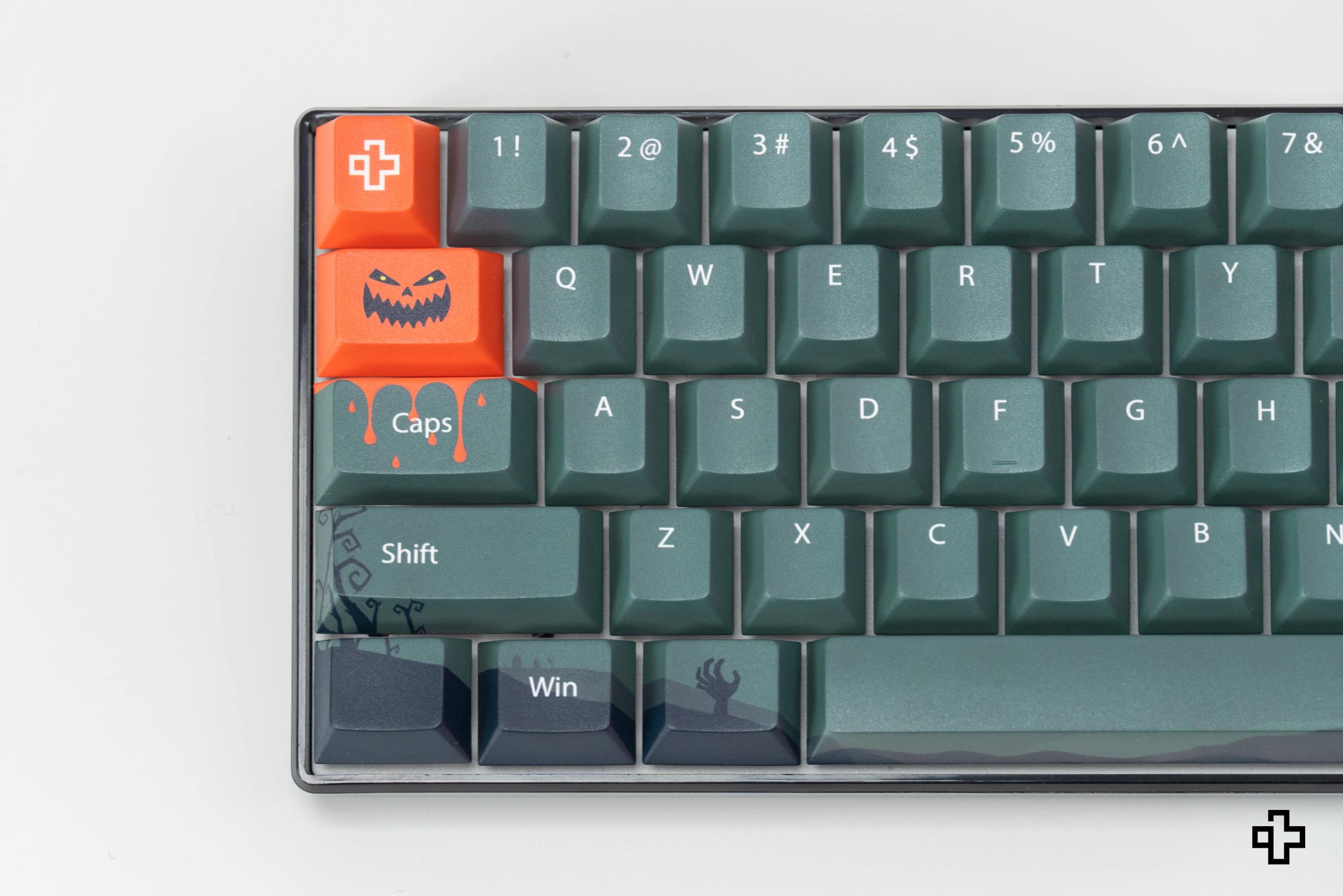 QwertyKey Halloween LIMITED EDITION key set Cherry profile Material PBT