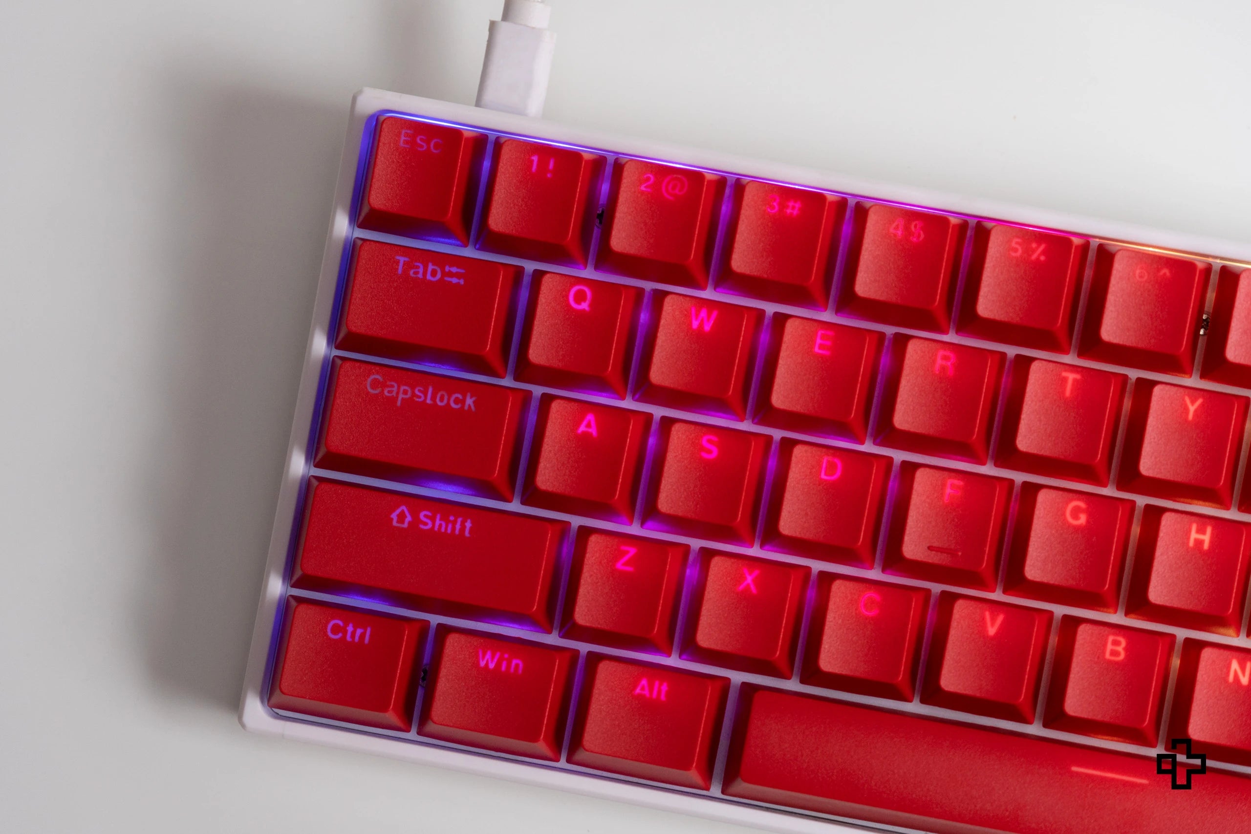 Red Devil Translucent QWERTY Key Set OEM Profile Material ABS – double shot