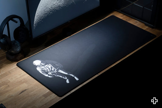 Deskmat Mousepad QwertyKey Astronaut 4mm margini cusute - QwertyKey