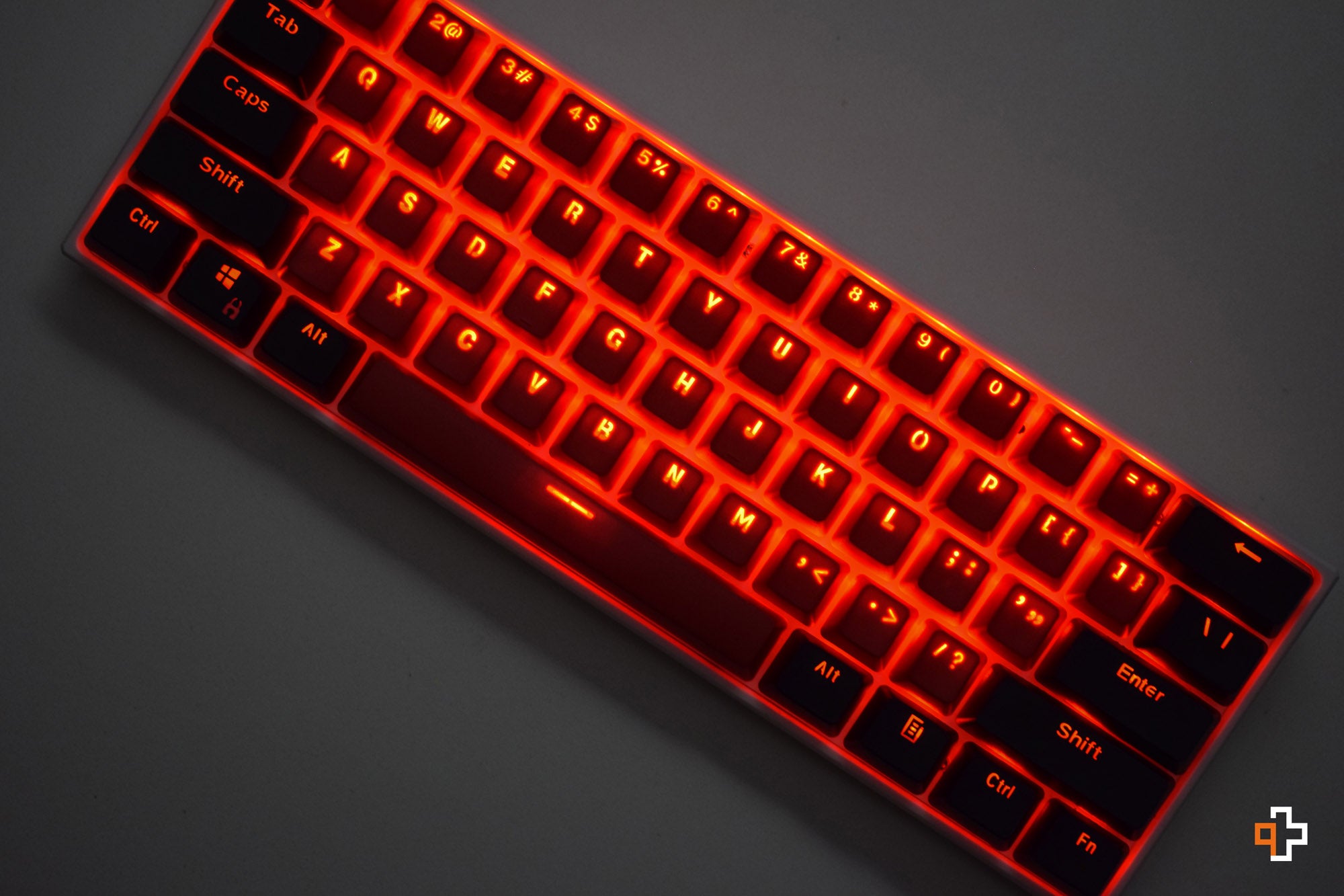 Set Taste QWERTY Black-Red Devil Translucide Profil OEM Material PBT – double shot - QwertyKey