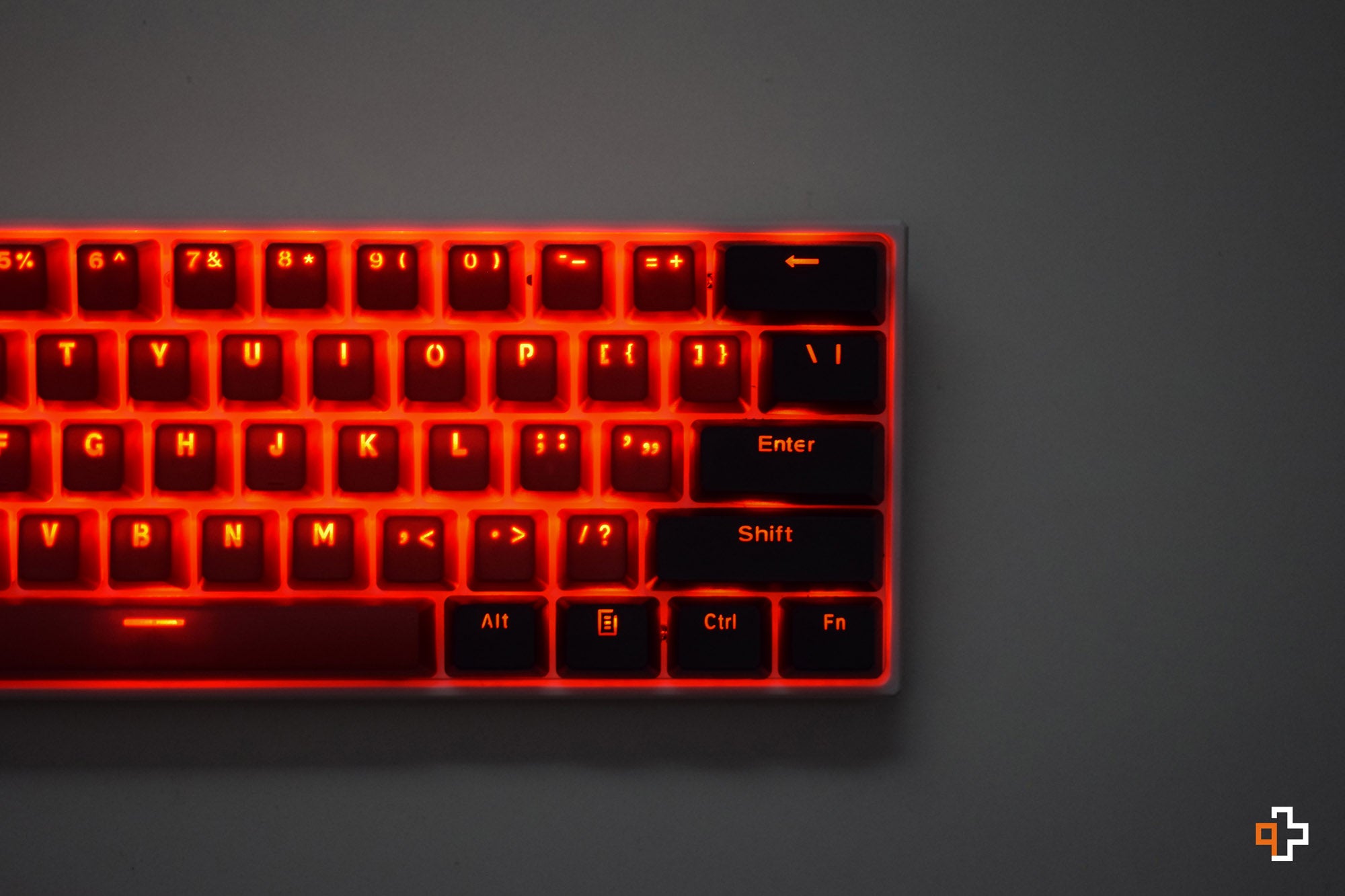 Set Taste QWERTY Black-Red Devil Translucide Profil OEM Material PBT – double shot - QwertyKey