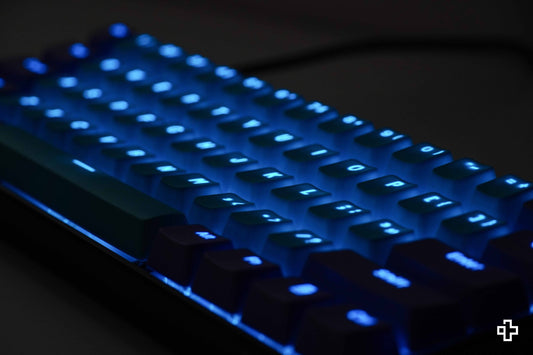 Set Taste QwertyKey Azure Translucide Profil OEM Material PBT – double shot - QwertyKey