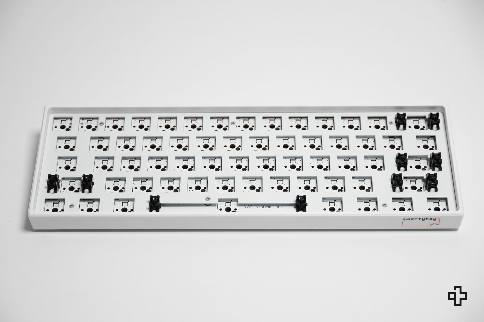 Kit QwertyKey Alb 61 Tastatura Mecanica - QwertyKey